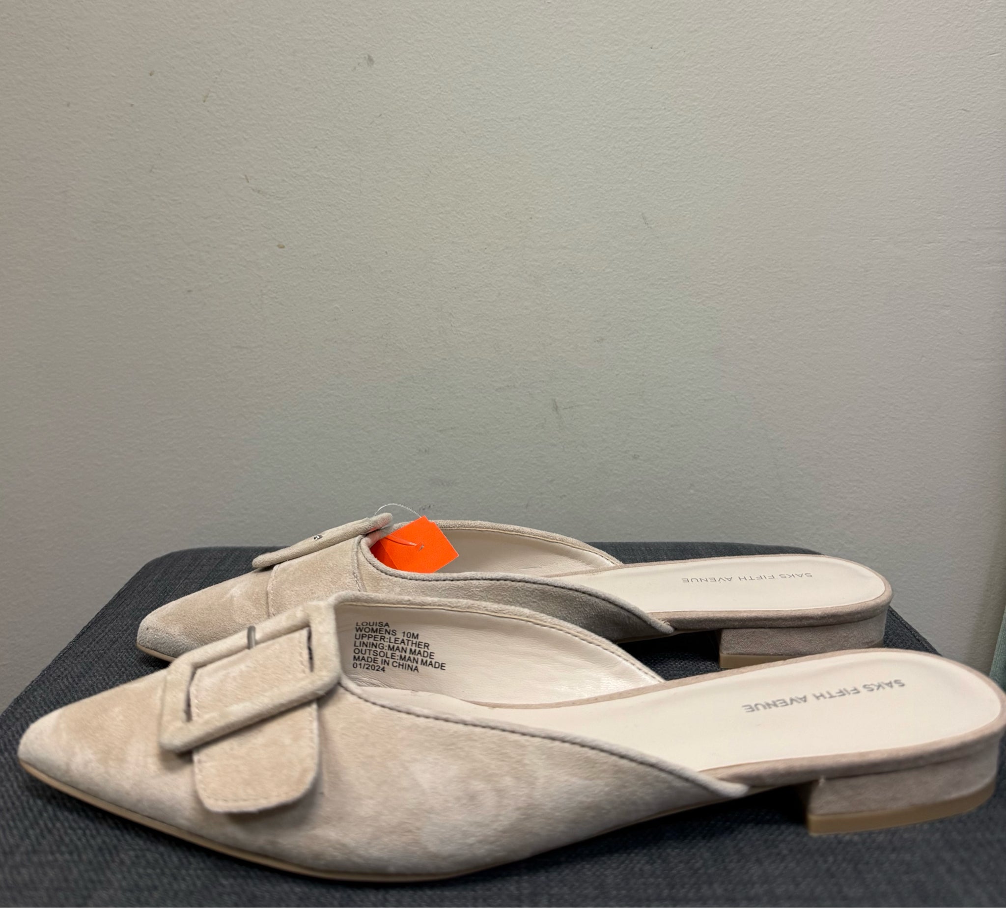10 SAKS FIFTH AVENUE Bone SHOES