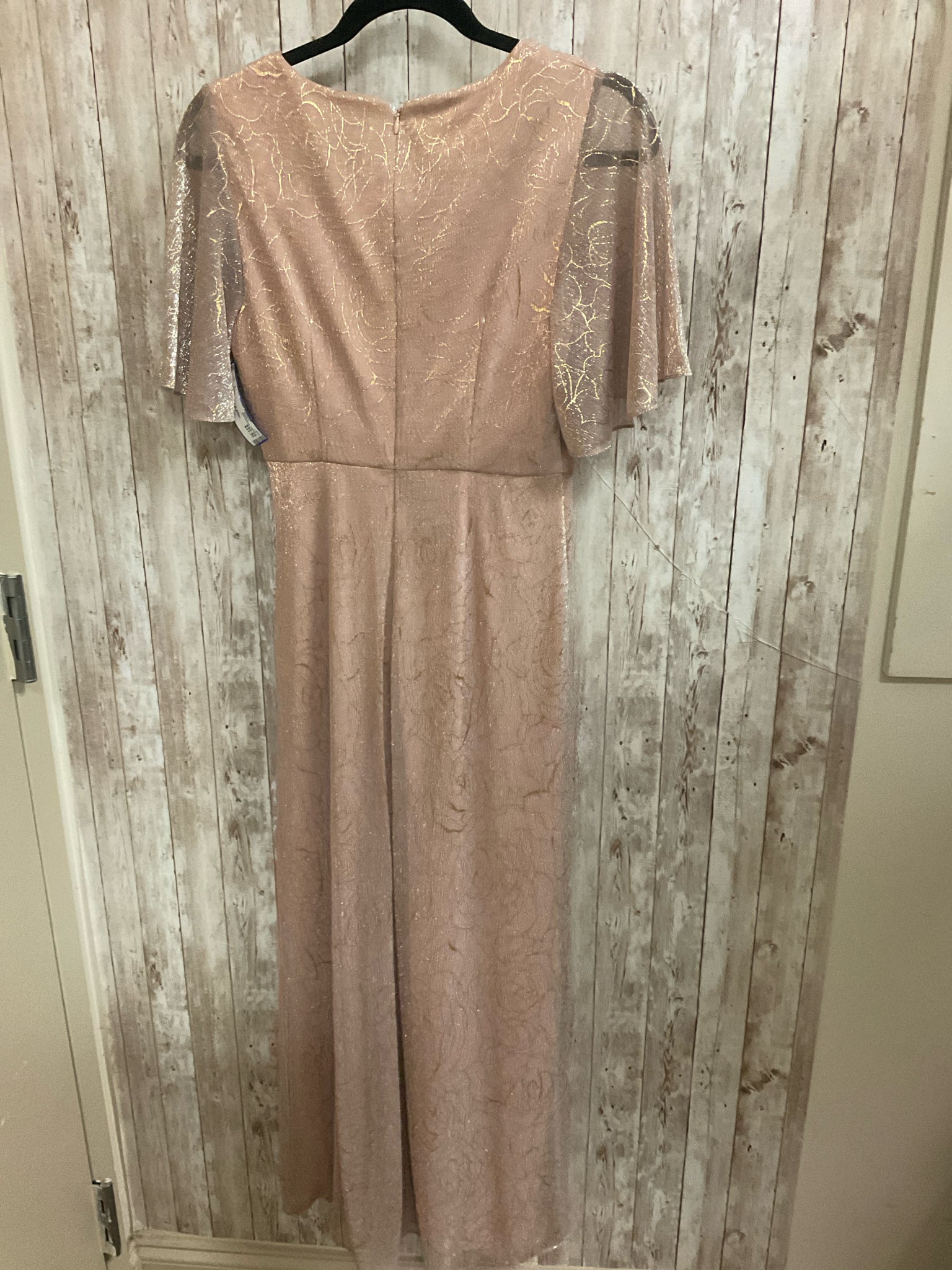 Size 2 ADRIANNA PAPELL PINK AND GOLD Dress