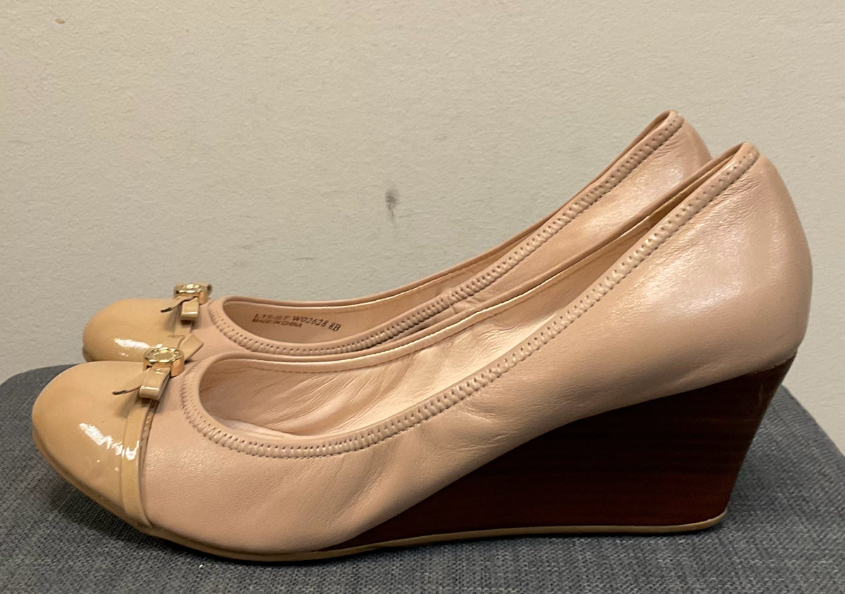 8 COLE HAAN Tan Wedges