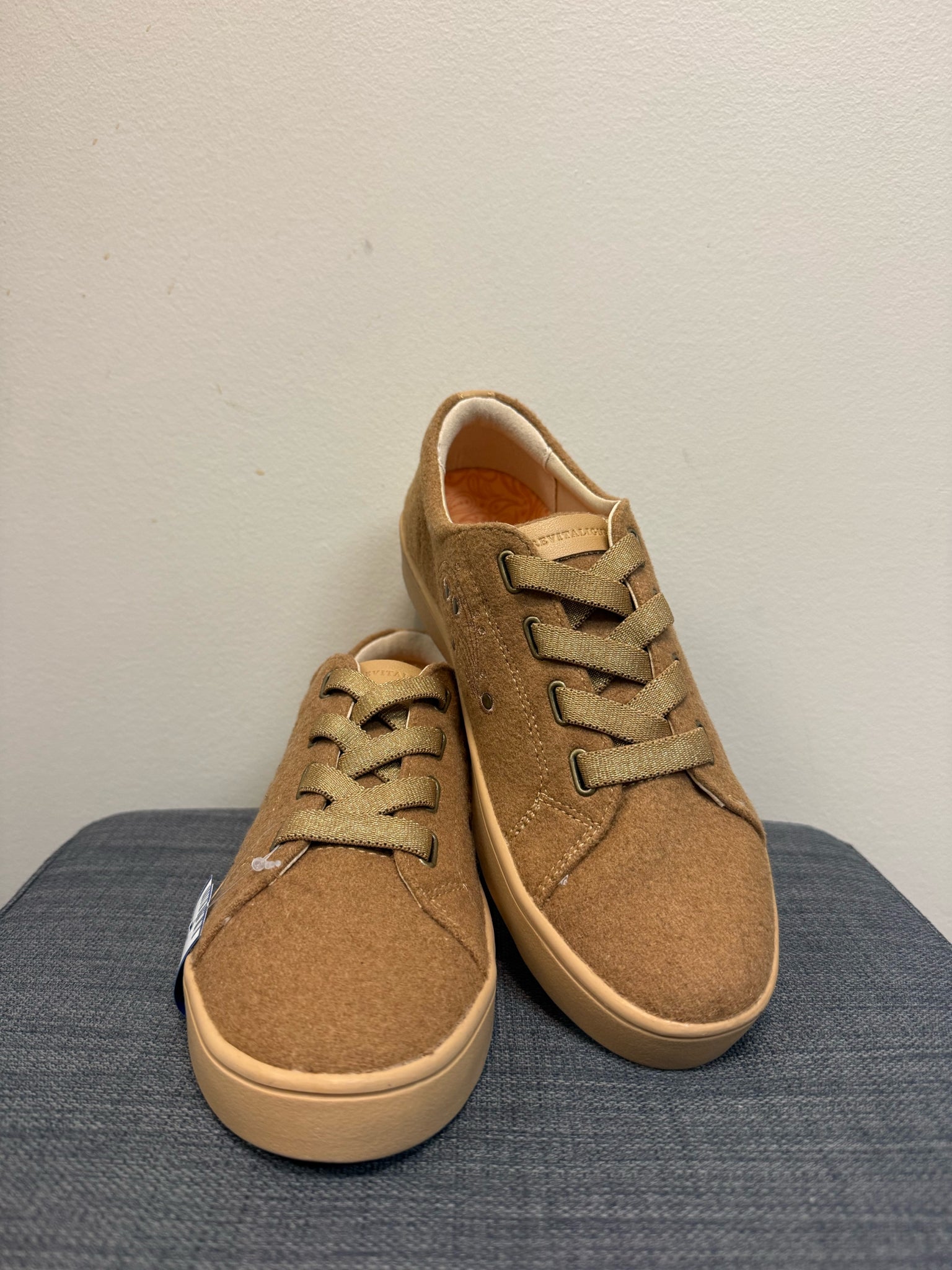 REVITALIGN 6.5 Taupe SHOES