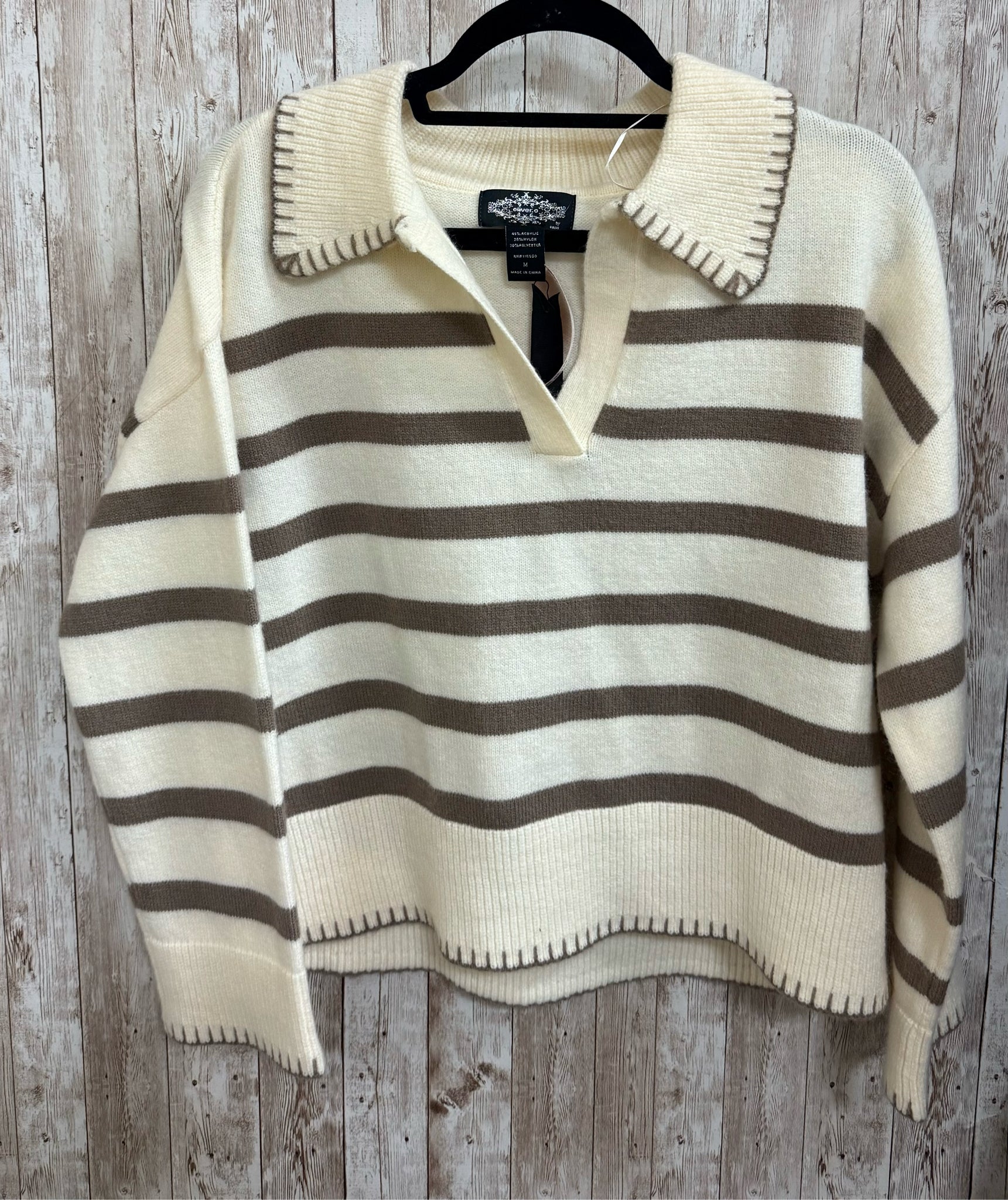 Size M OLIVER.O CREAM STRIPE Sweater
