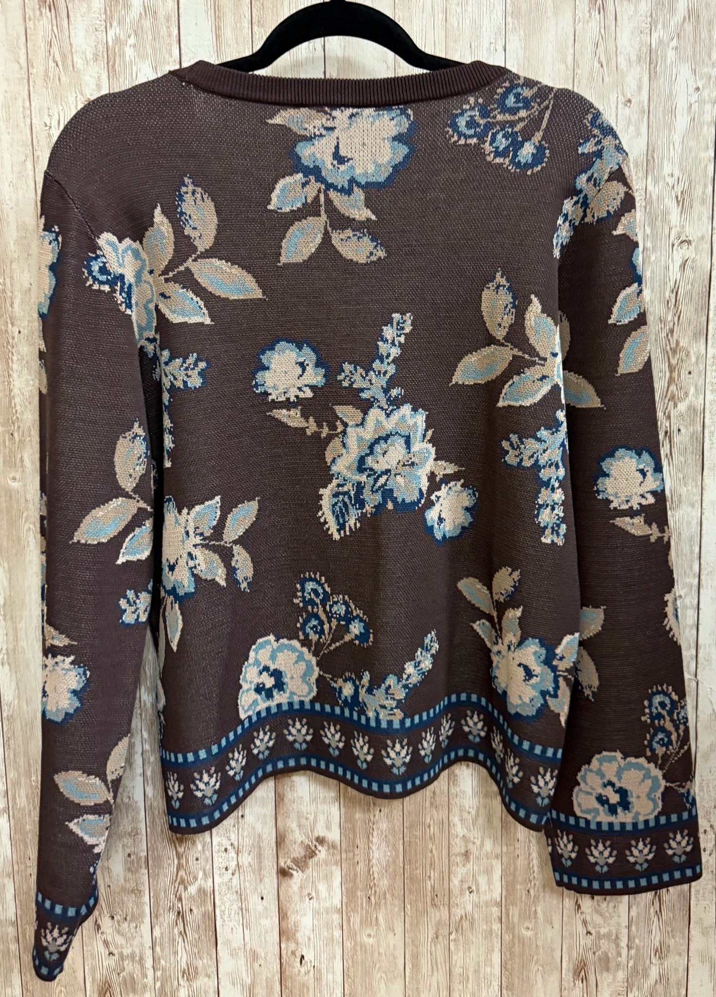 Size L VINCE CAMUTO BROWN AND BLUE FLORAL Sweater