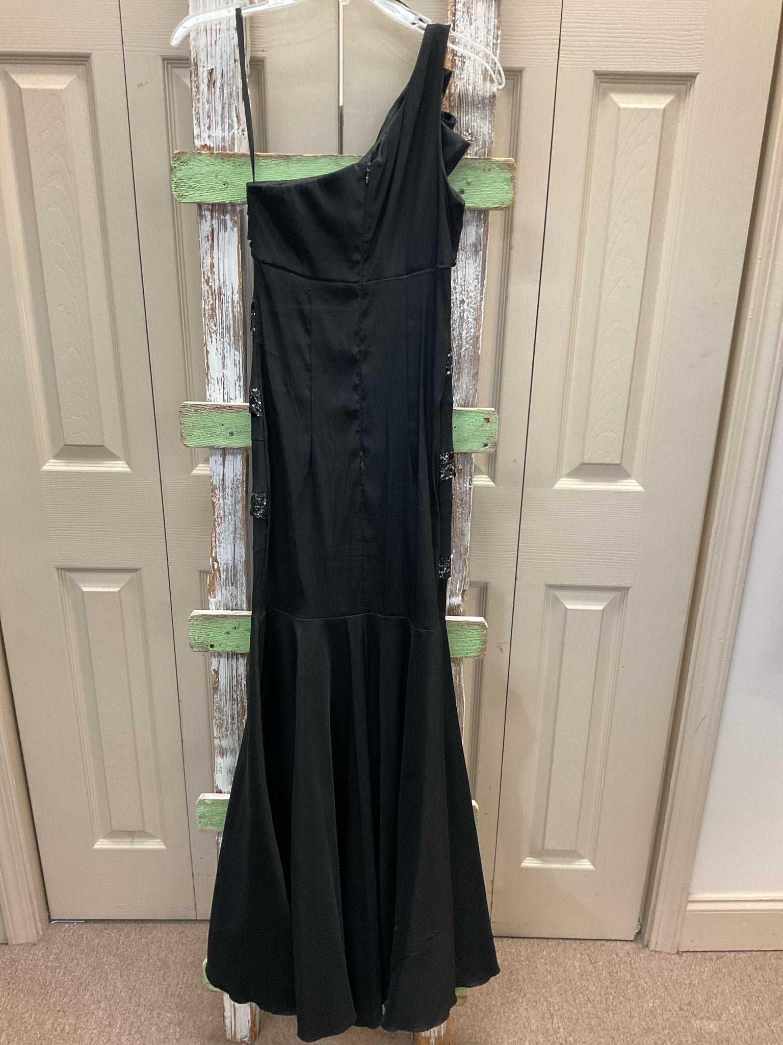 Size 4 BETSY&ADAM Black Dress