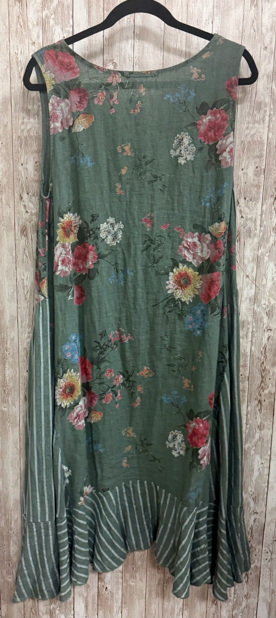 Size M/L TEMPO PARIS GREEN FLORAL Dress