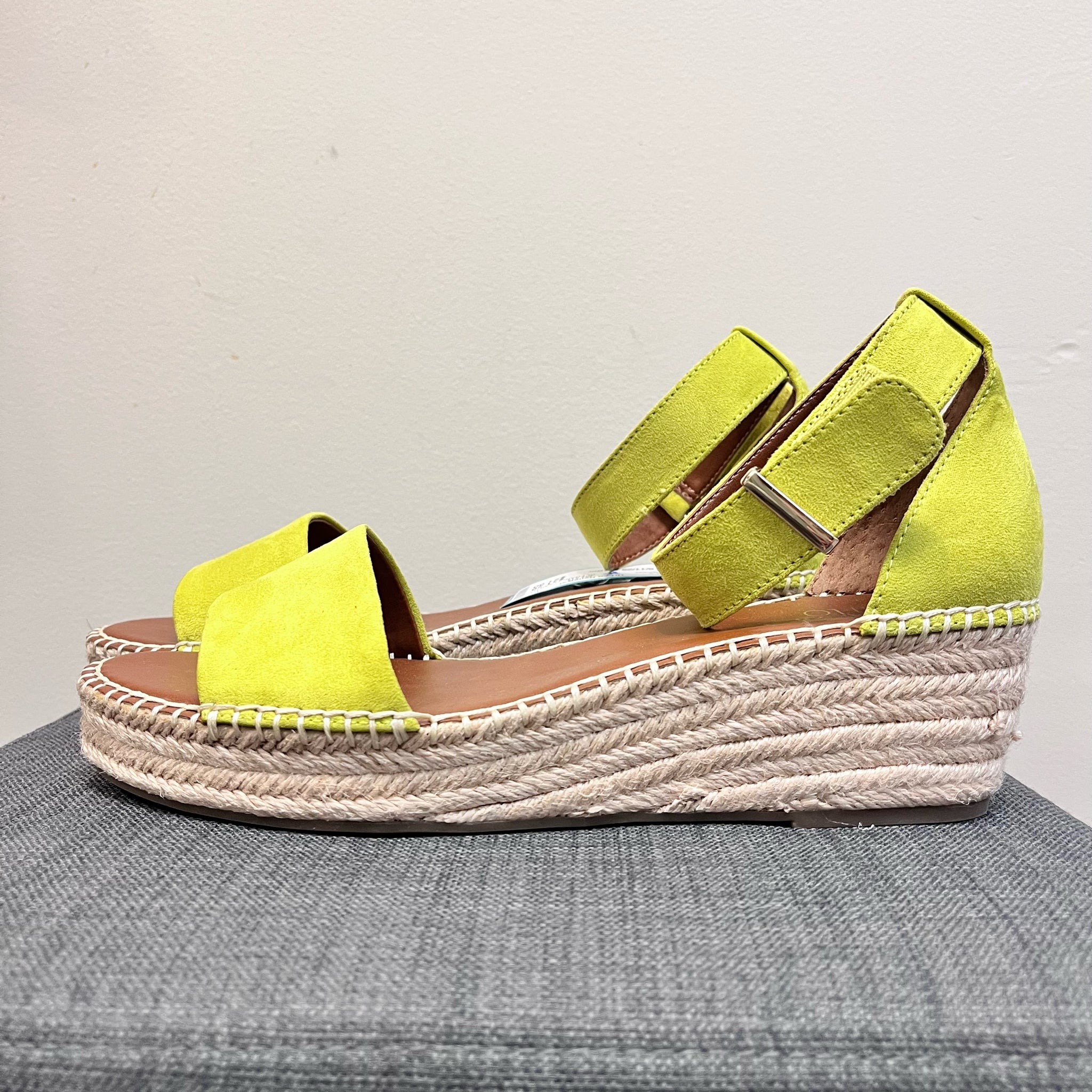 10 FRANCO SARTO LIME Sandals