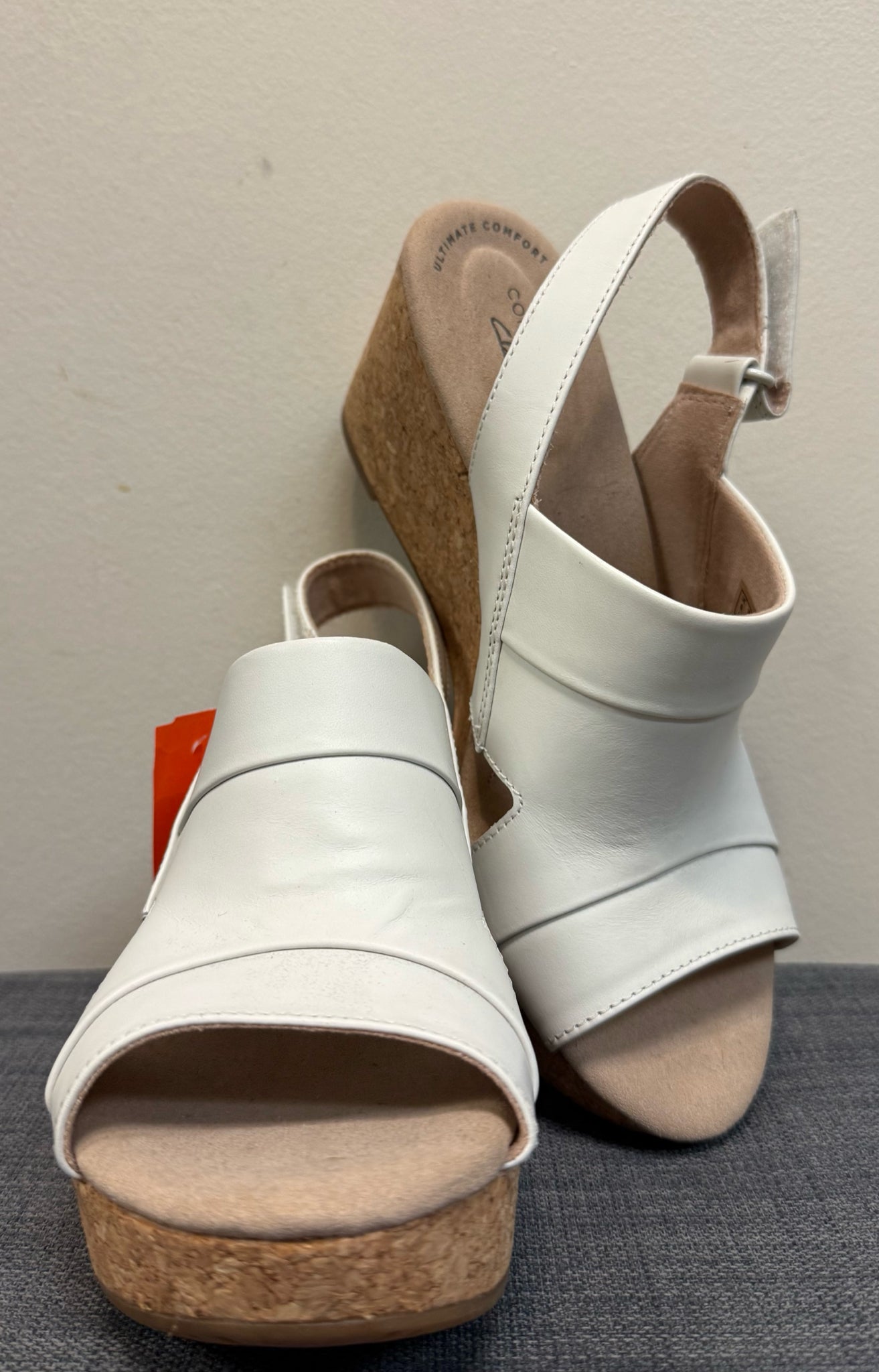 8.5 CLARKS OFF WHITE Sandals