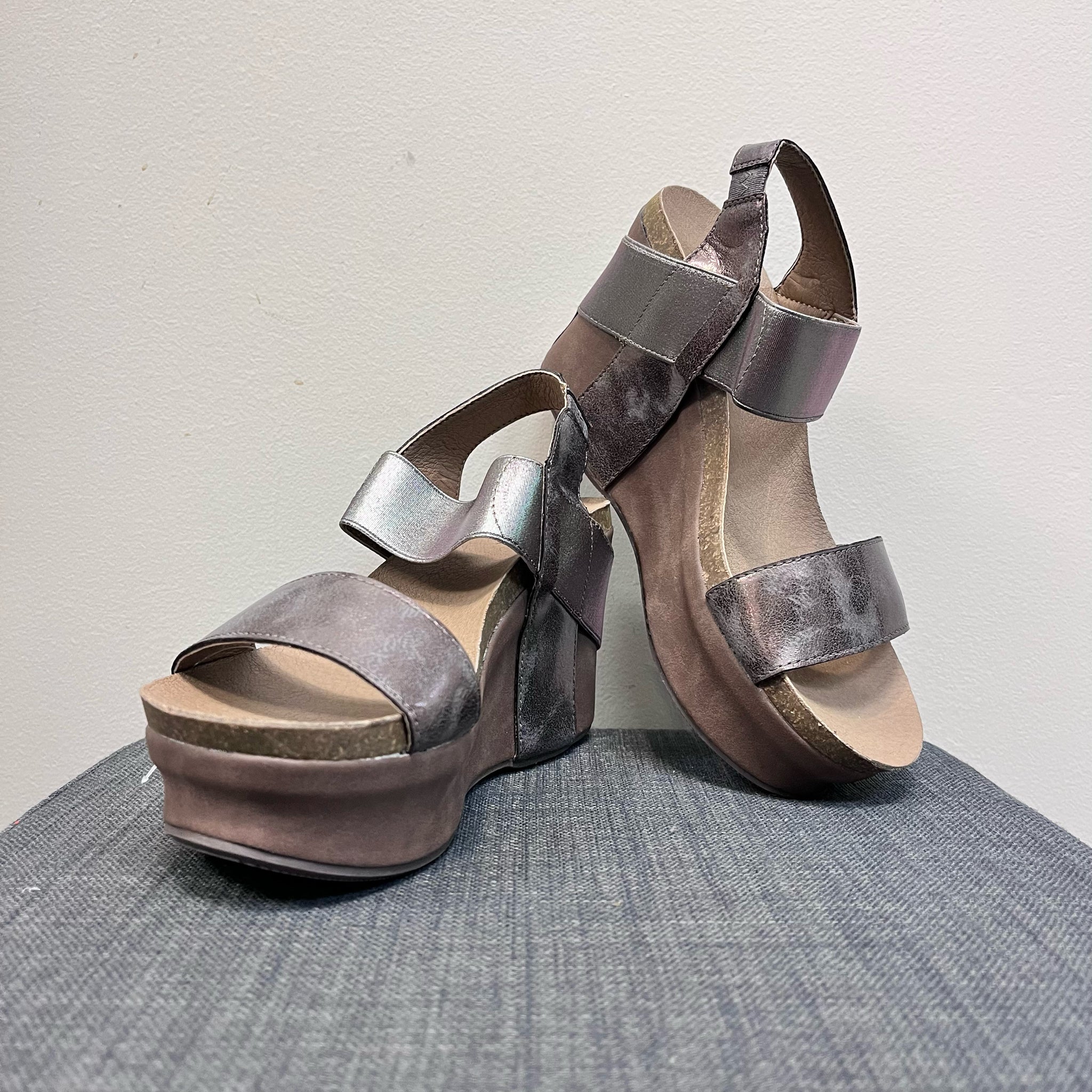 CORKYS 7 Bronze Wedges