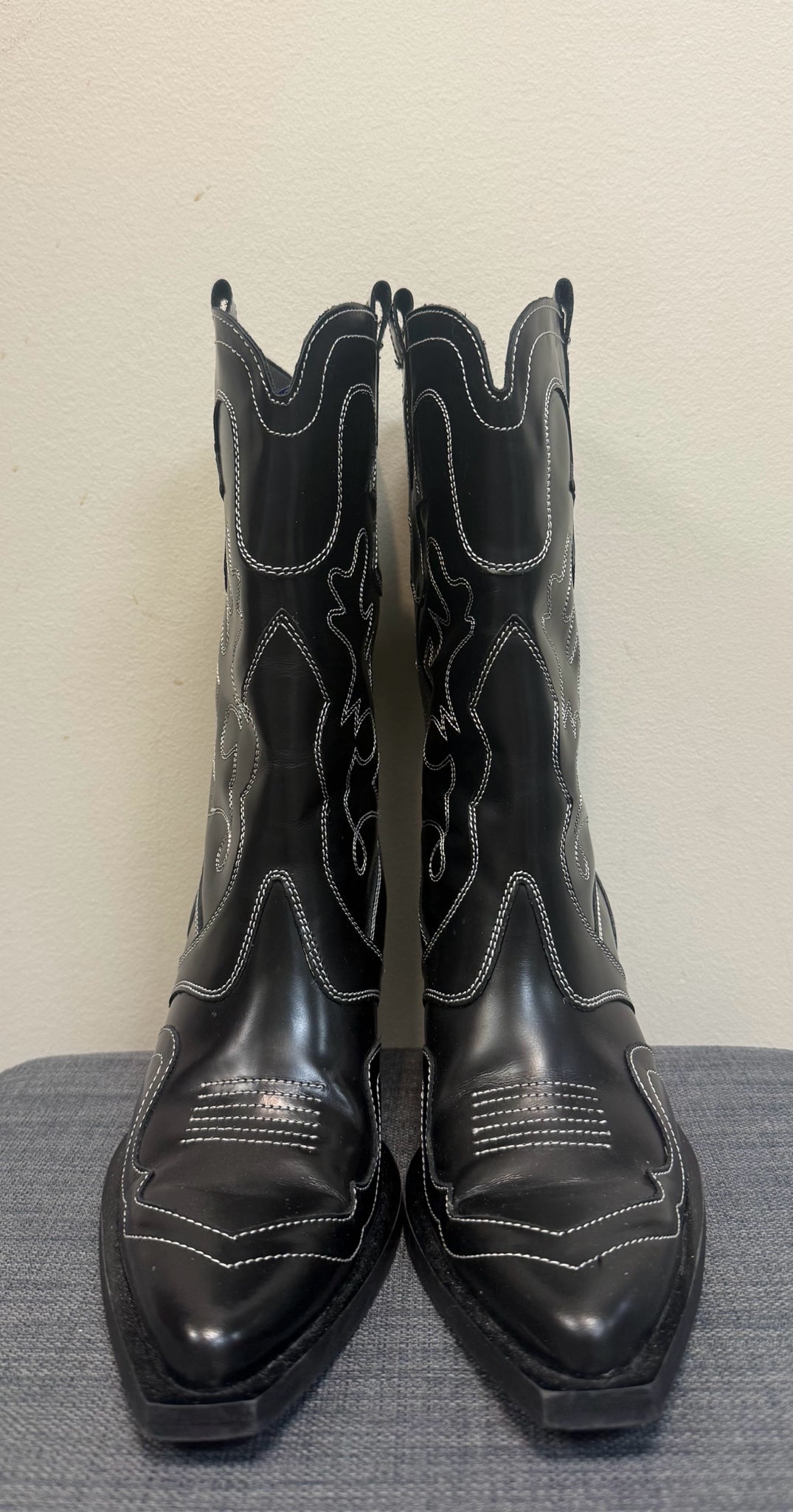 7 MNG Black Boots