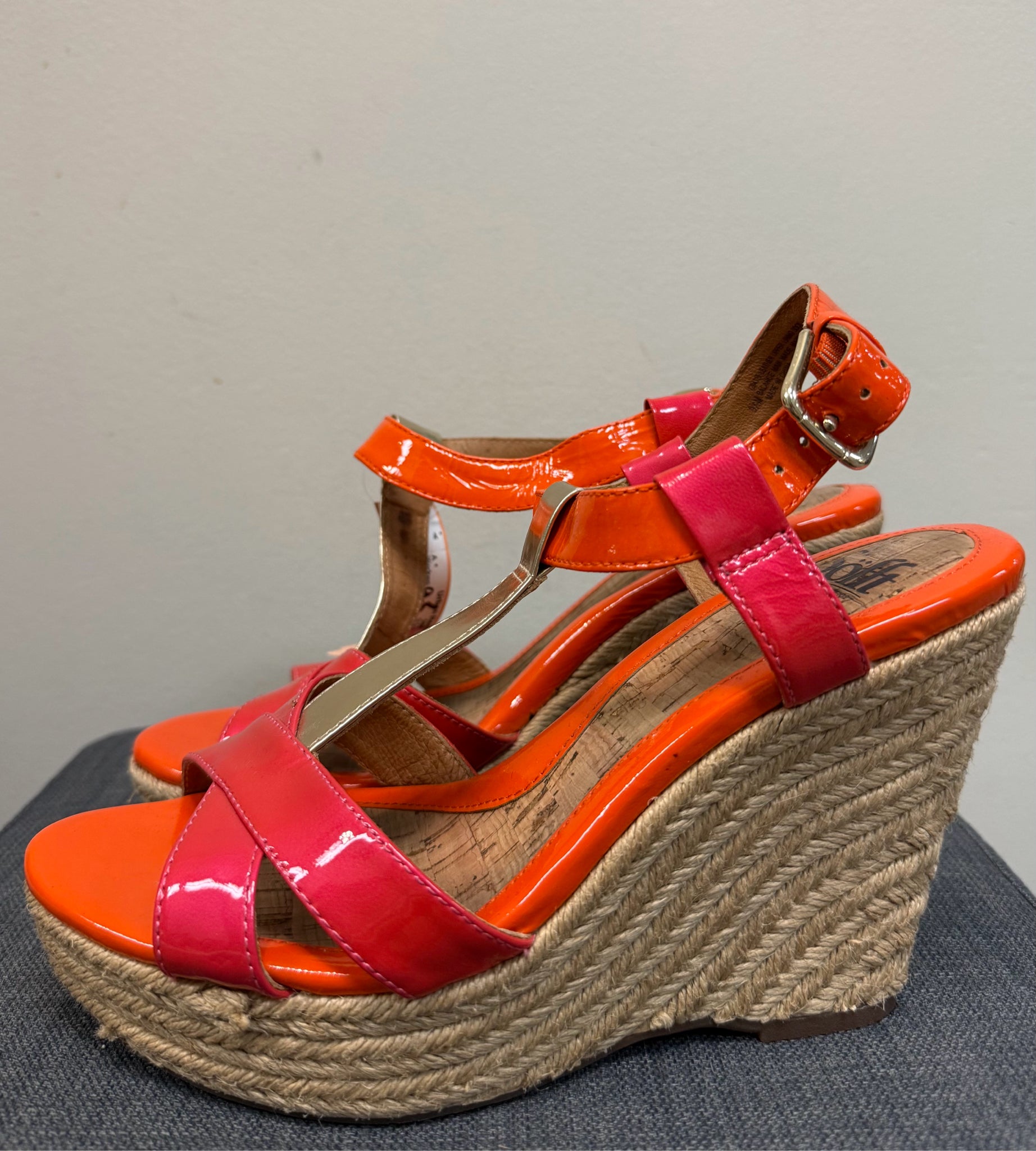 9.5 SOFFT ORANGE AND PINK Wedges