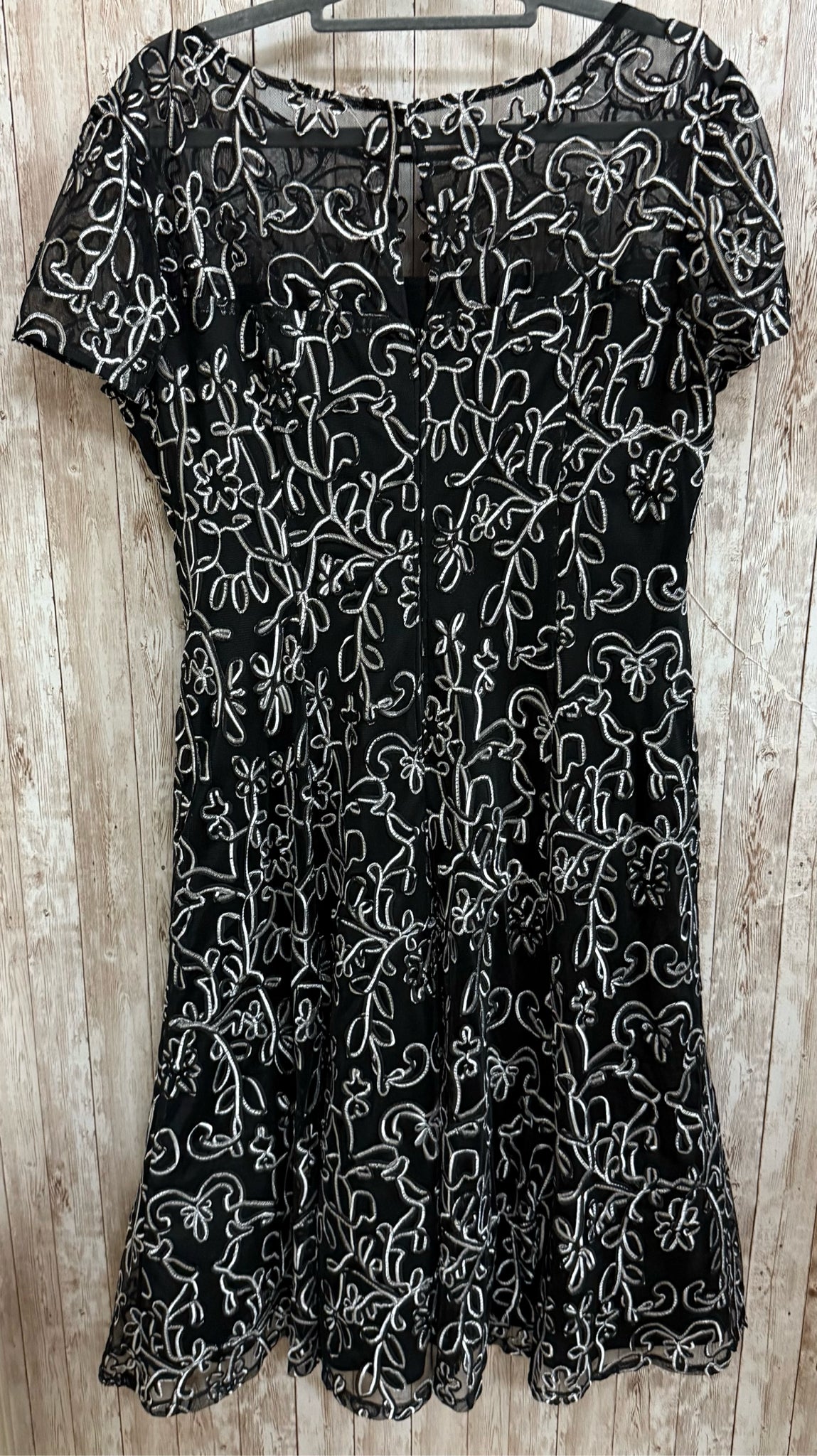 Size 14 IGNITE EVENINGS Black and Silver Dress