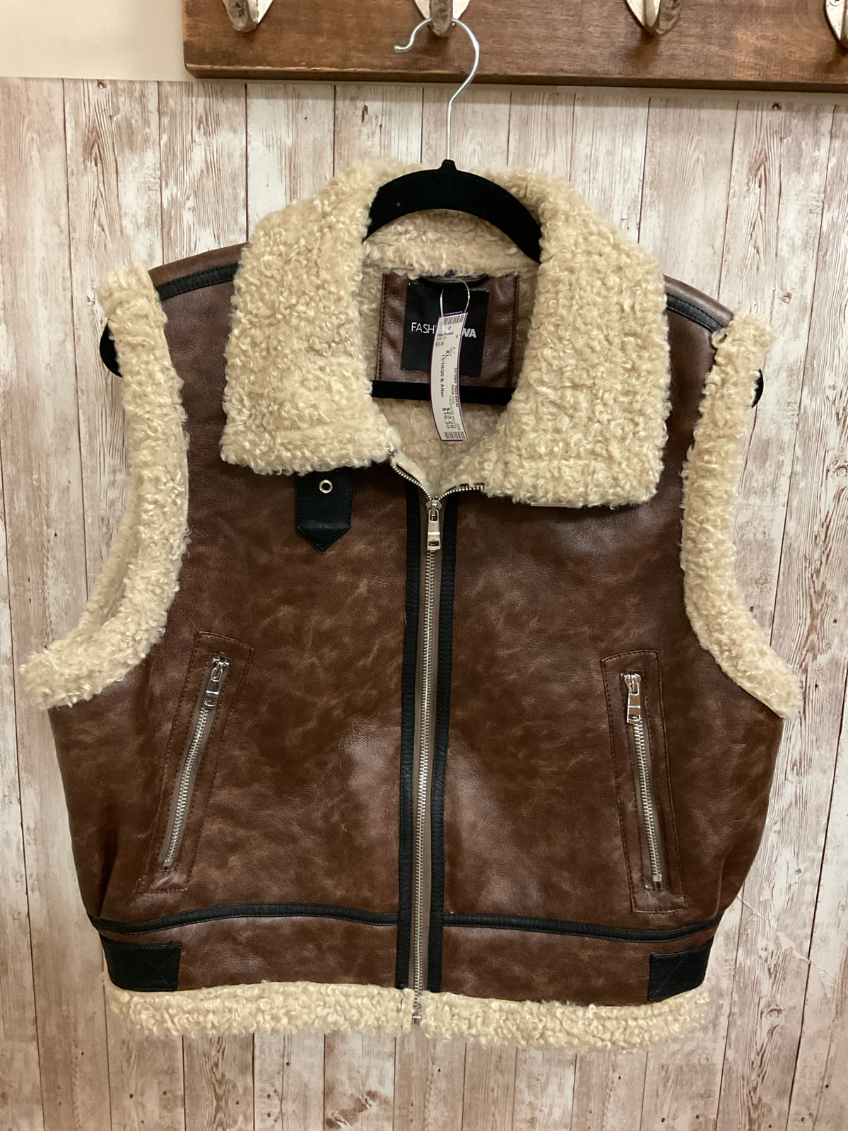 Size XL FASHION NOVA Brown Vest