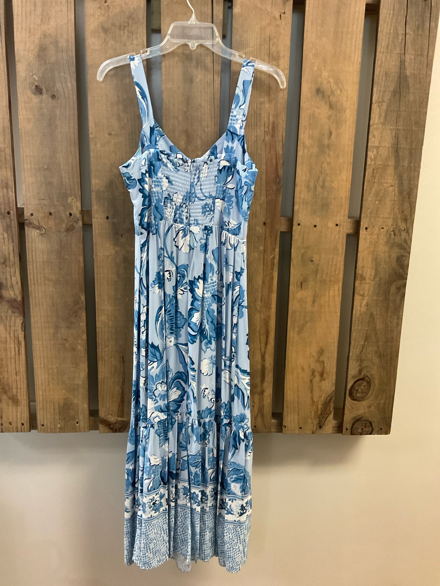 Size 4 ADRIANNA PAPELL LIGHT BLUE FLORAL Dress