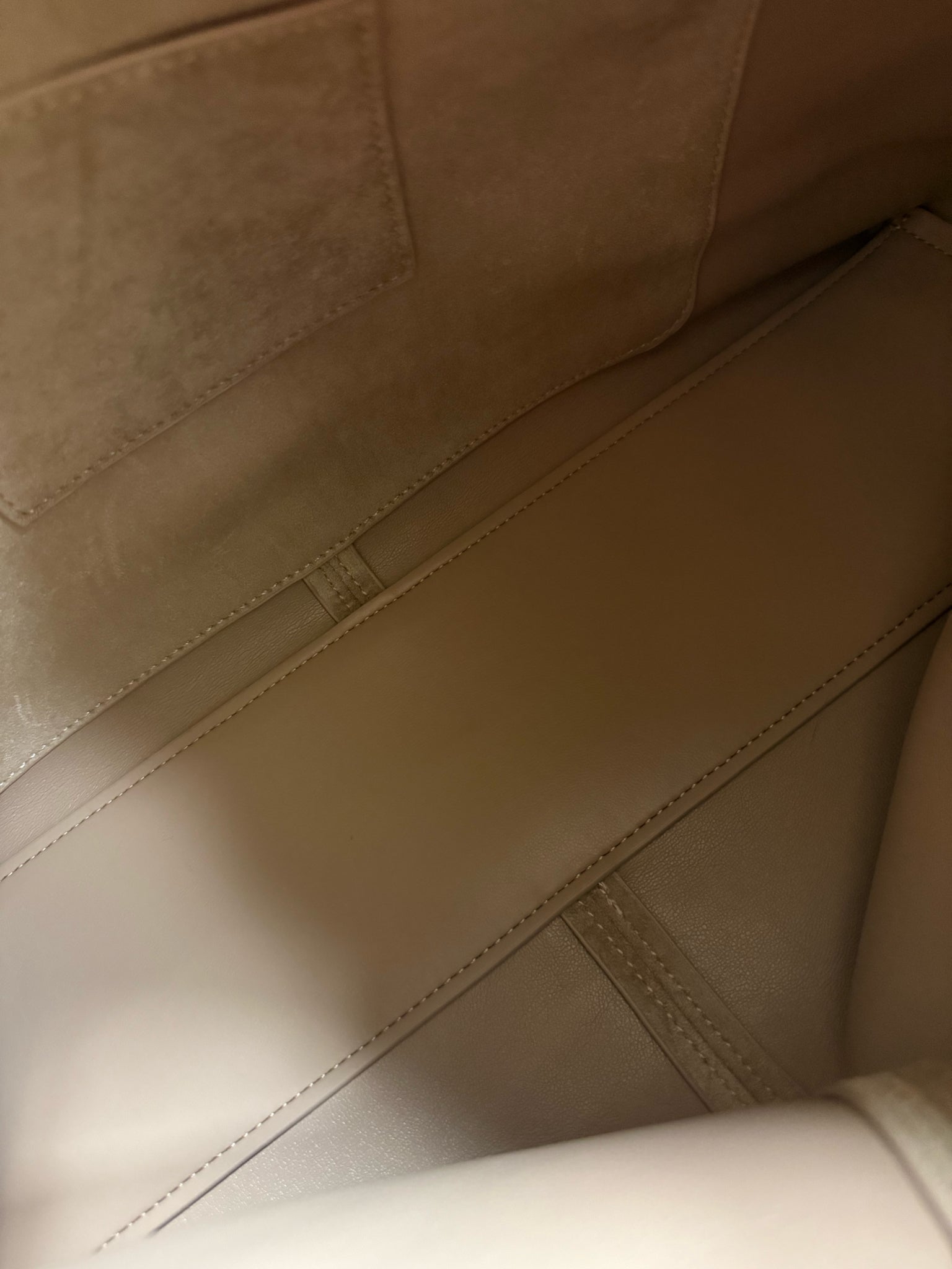 LOUENHIDE Purse