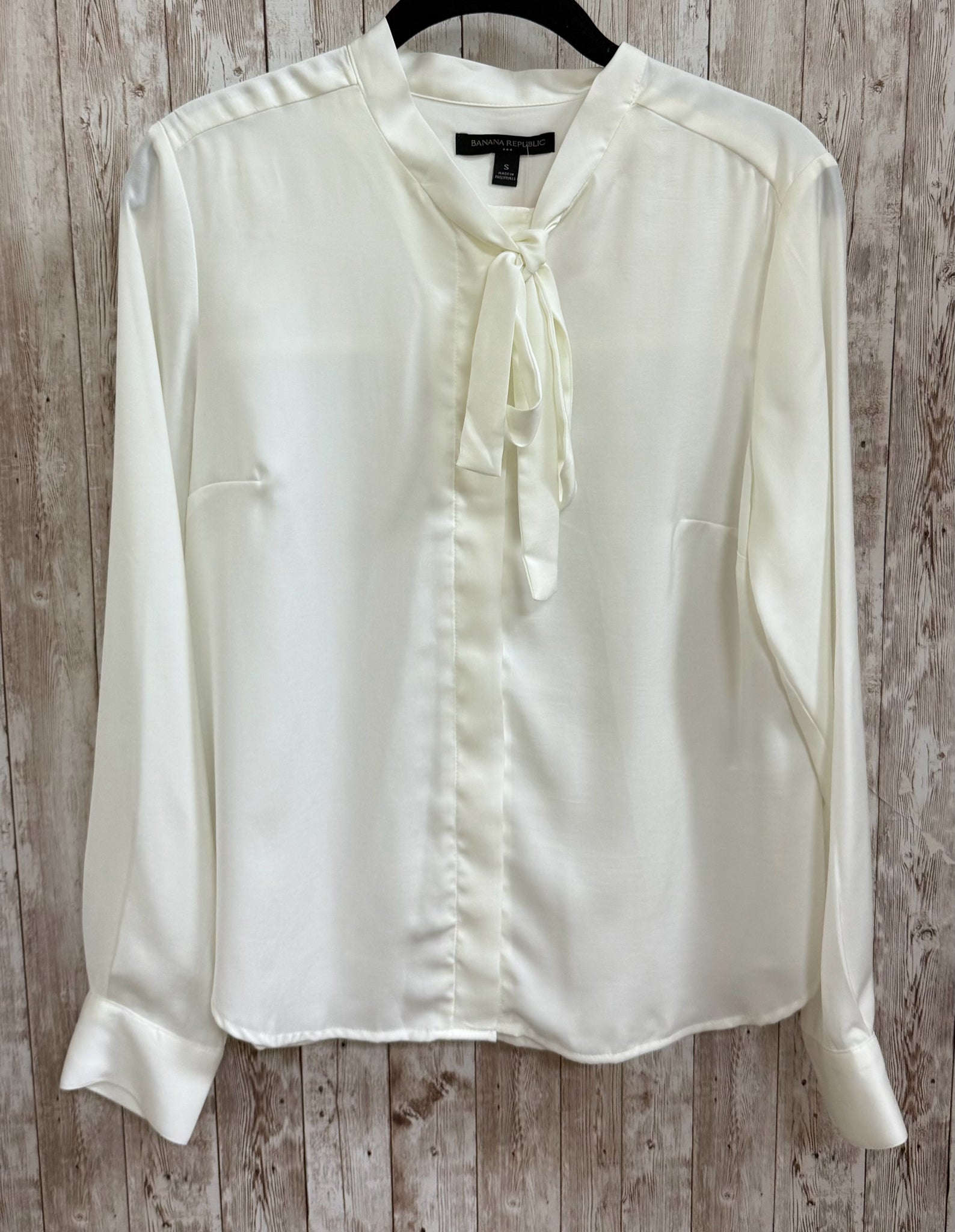 Size S BANANA REPUBLIC White Top