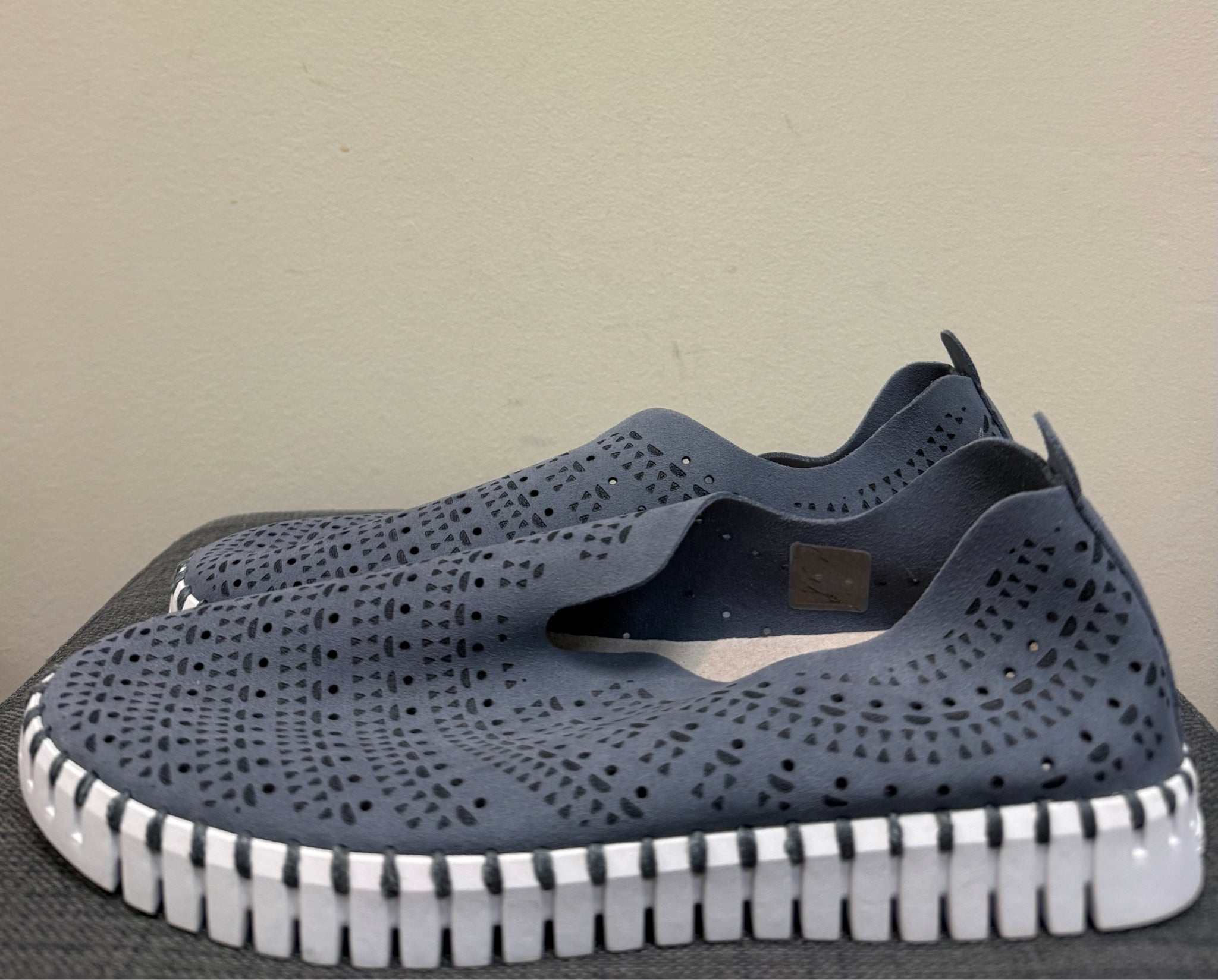 8 ISLE JACOBSEN Blue SHOES