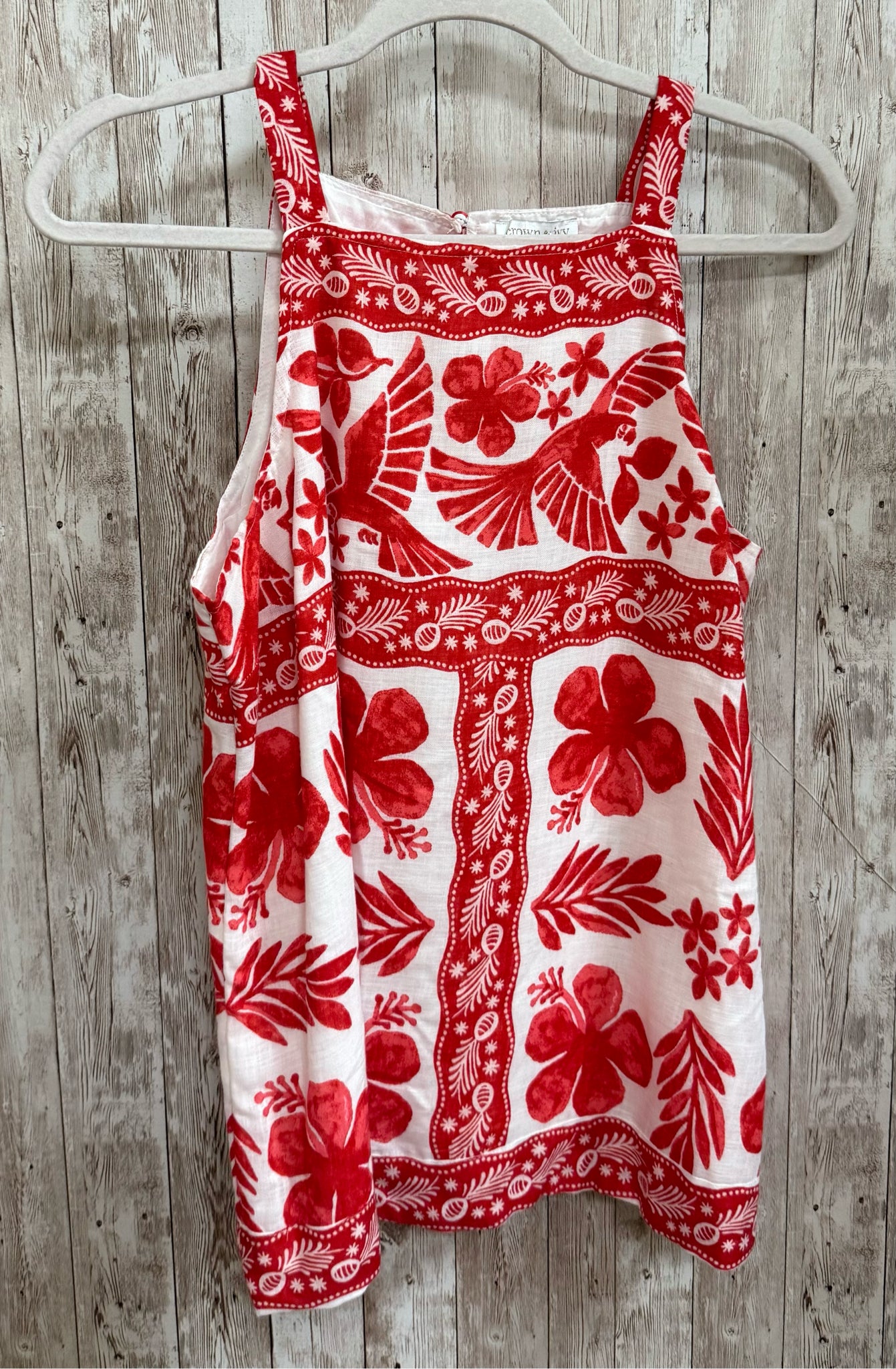 Size M CROWN & IVY WHITE AND RED Top