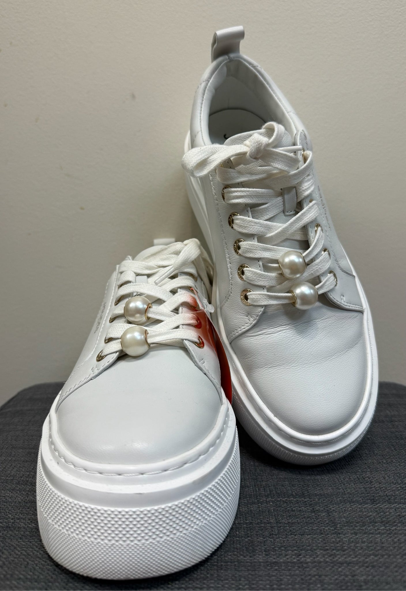 7.5 J SLIDES White SHOES
