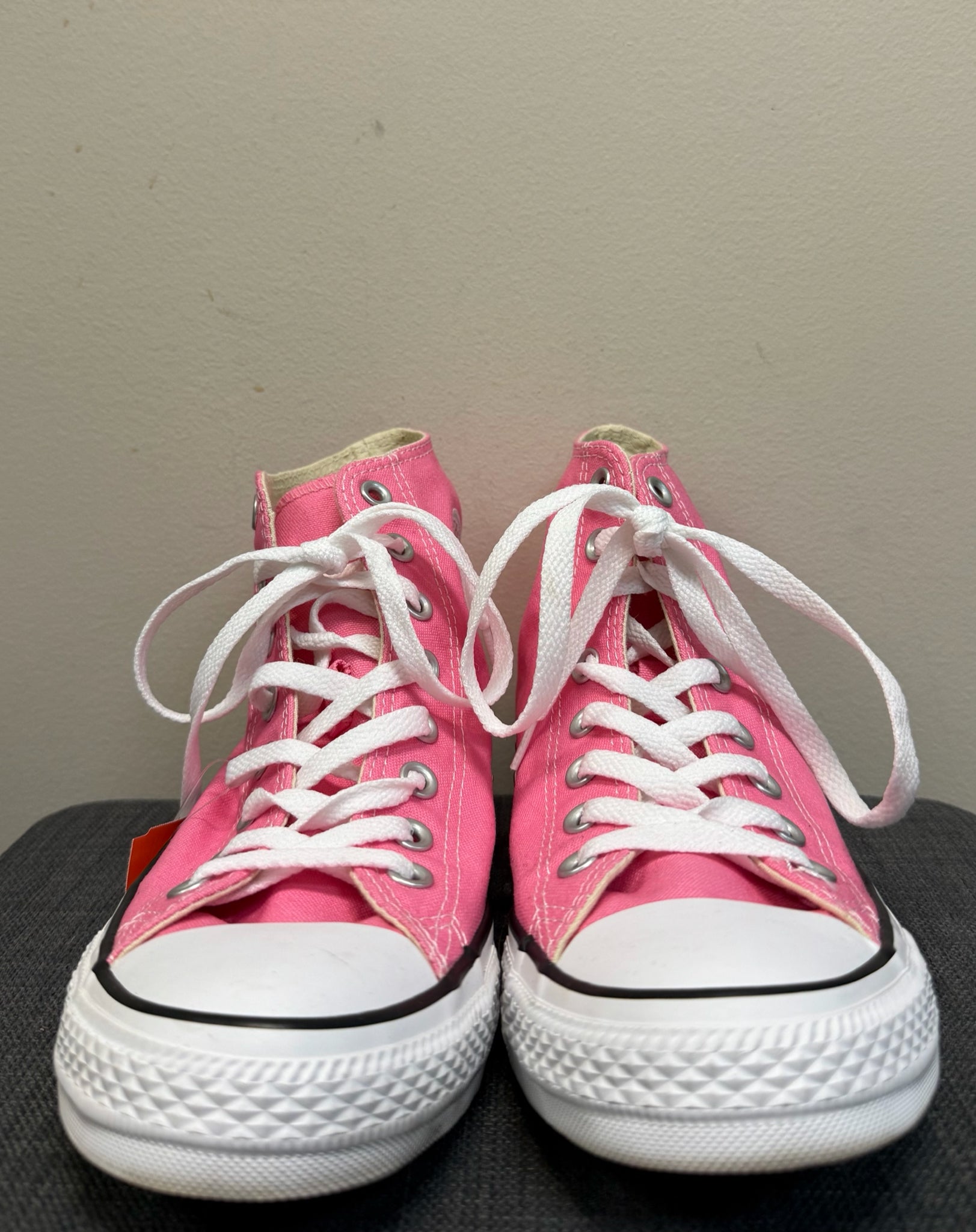 9.5 CONVERSE Pink SHOES