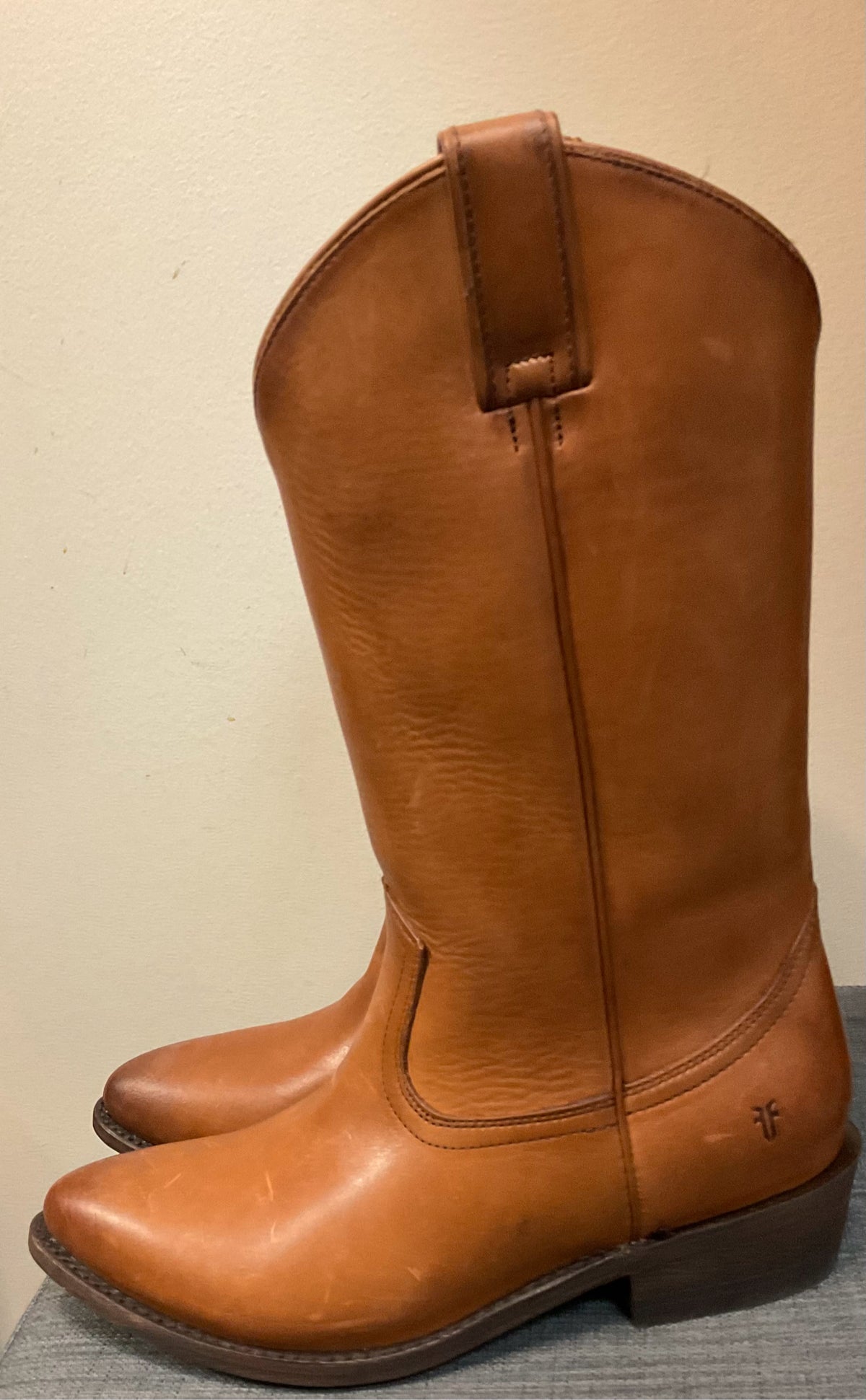 9.5 FRYE COGNAC Boots