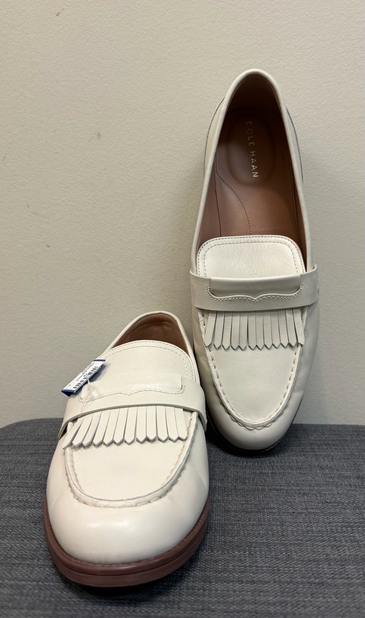 9.5 COLE HAAN Cream SHOES