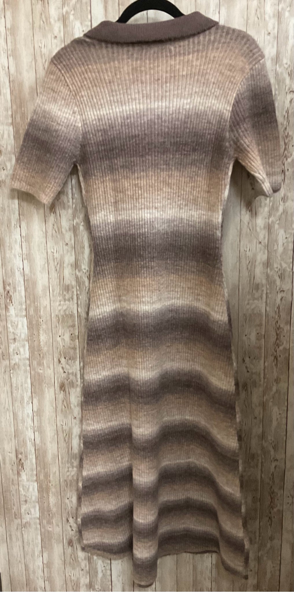 Size M EN SAISON BROWN AND BEIGE PRINT Dress