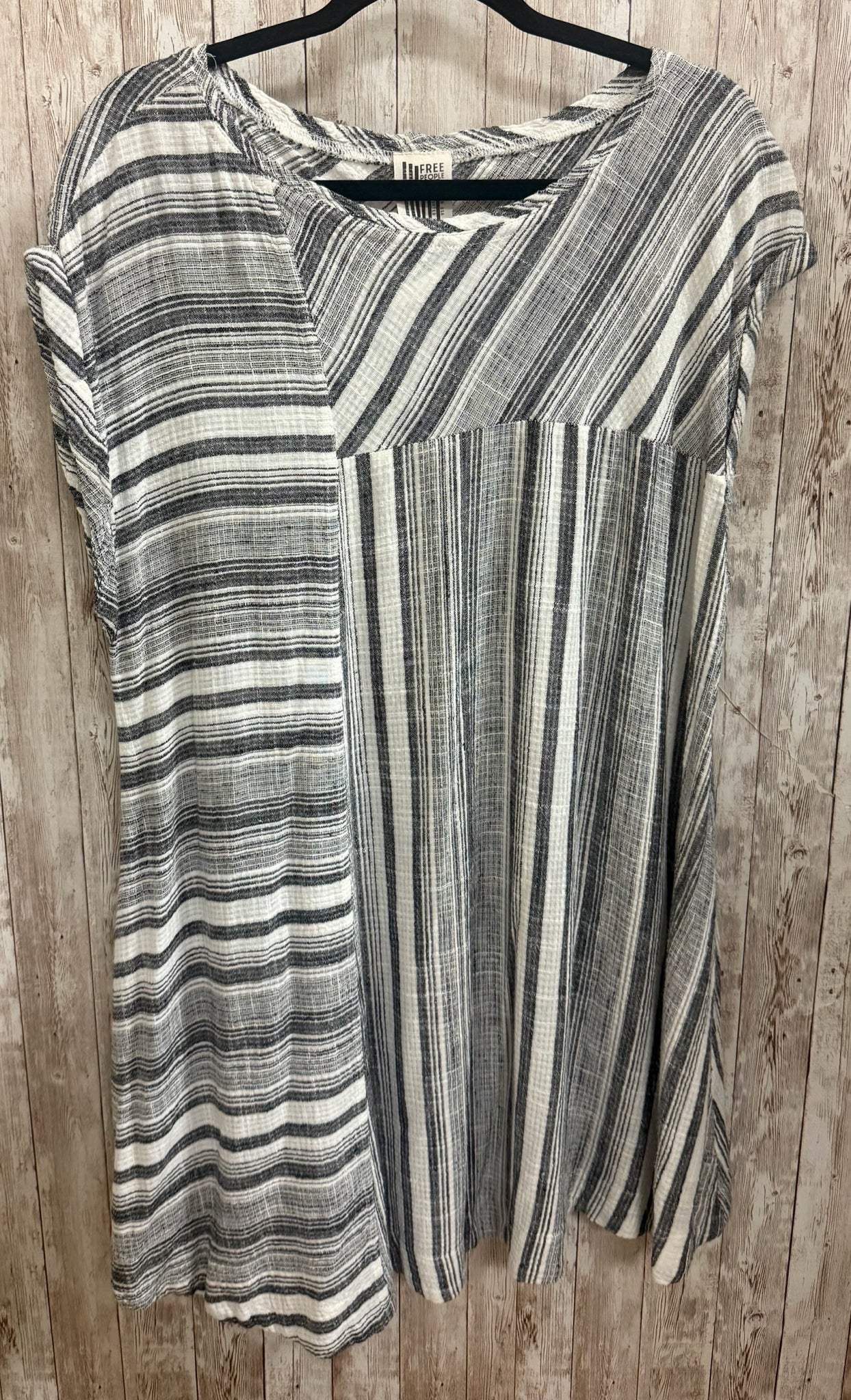 Size S/P FREE PEOPLE WHITE AND GREY Dress