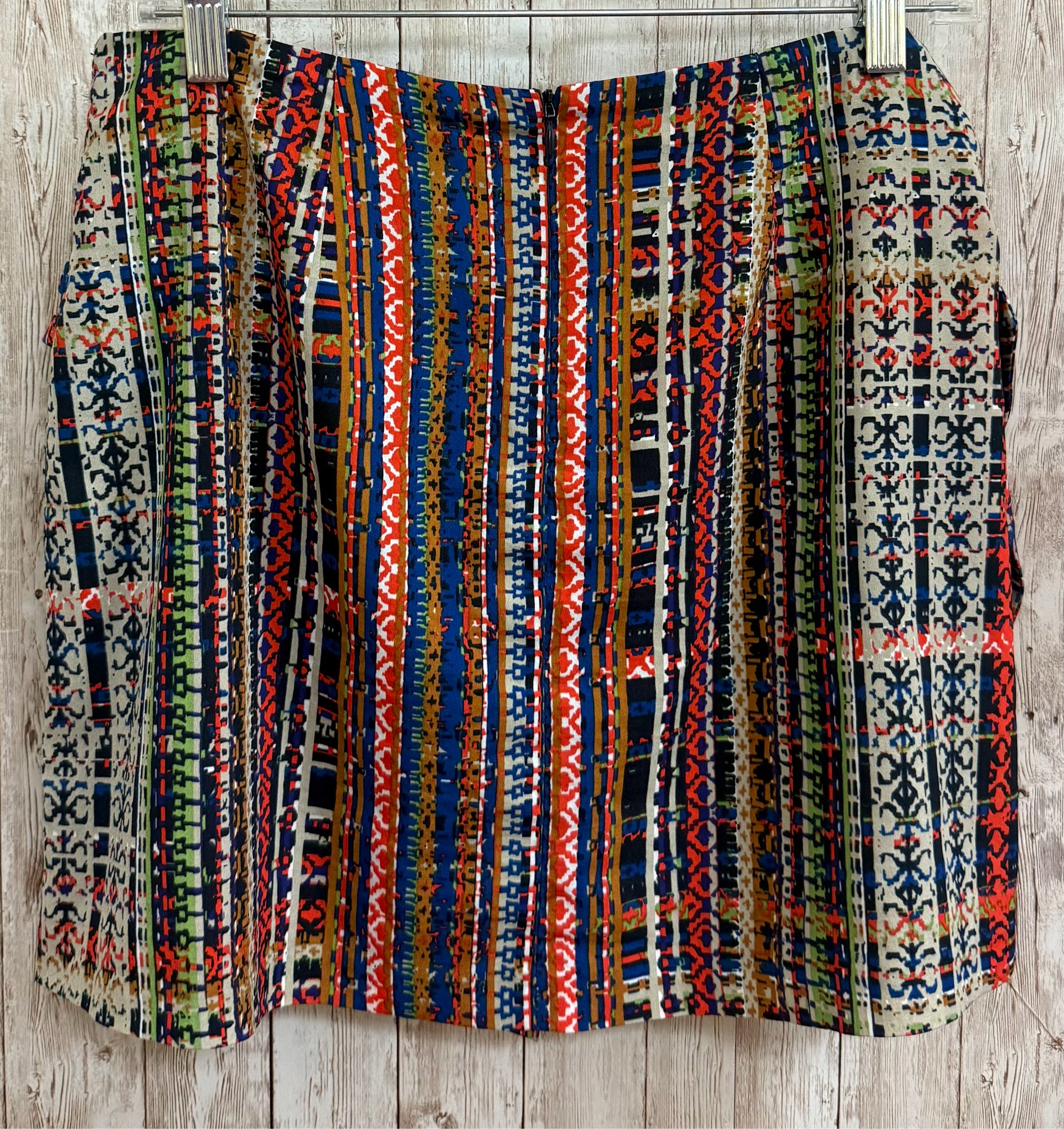 Size 4 CABI RED AND BLUE MULTI PRINT skort