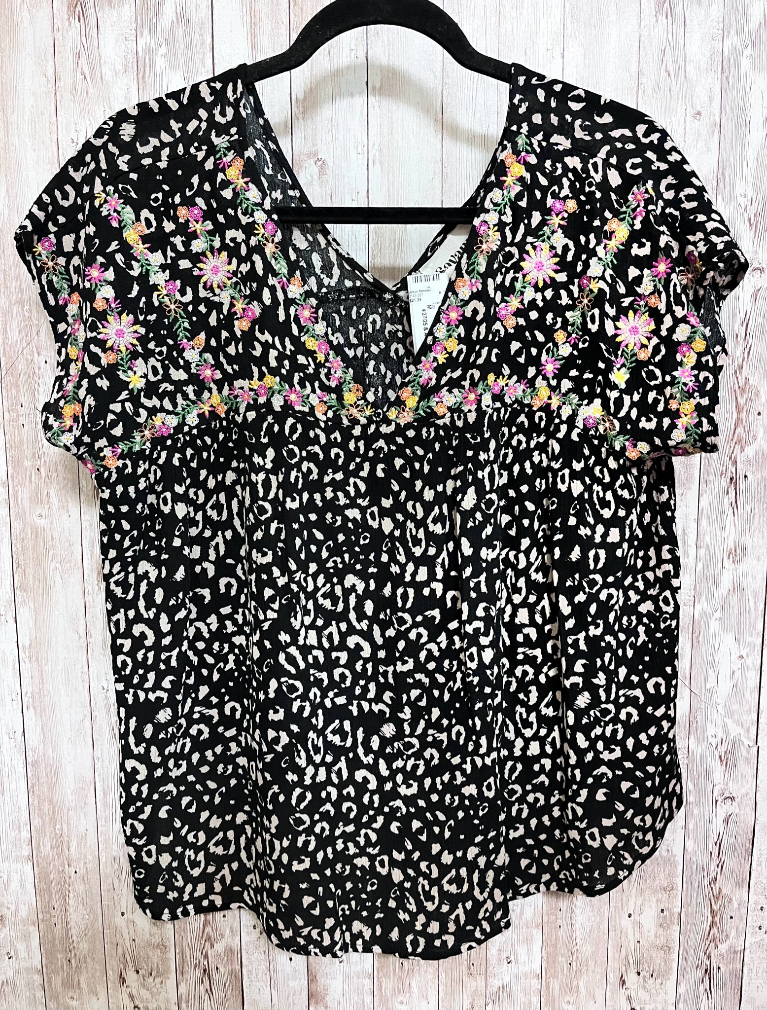 SAVANNA JANE Size M Black Print Top