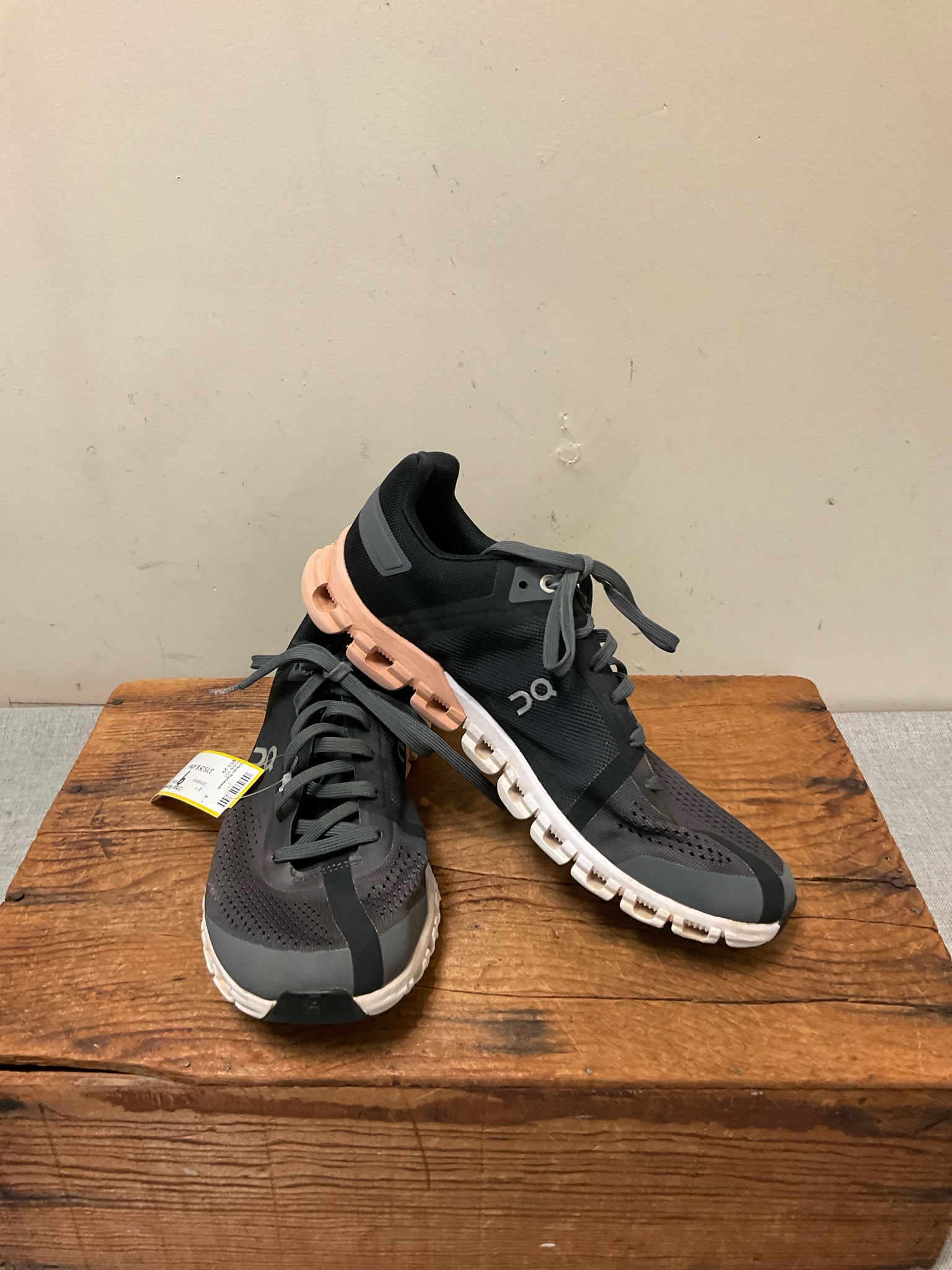 9 ON CLOUD Charcoal Sneakers