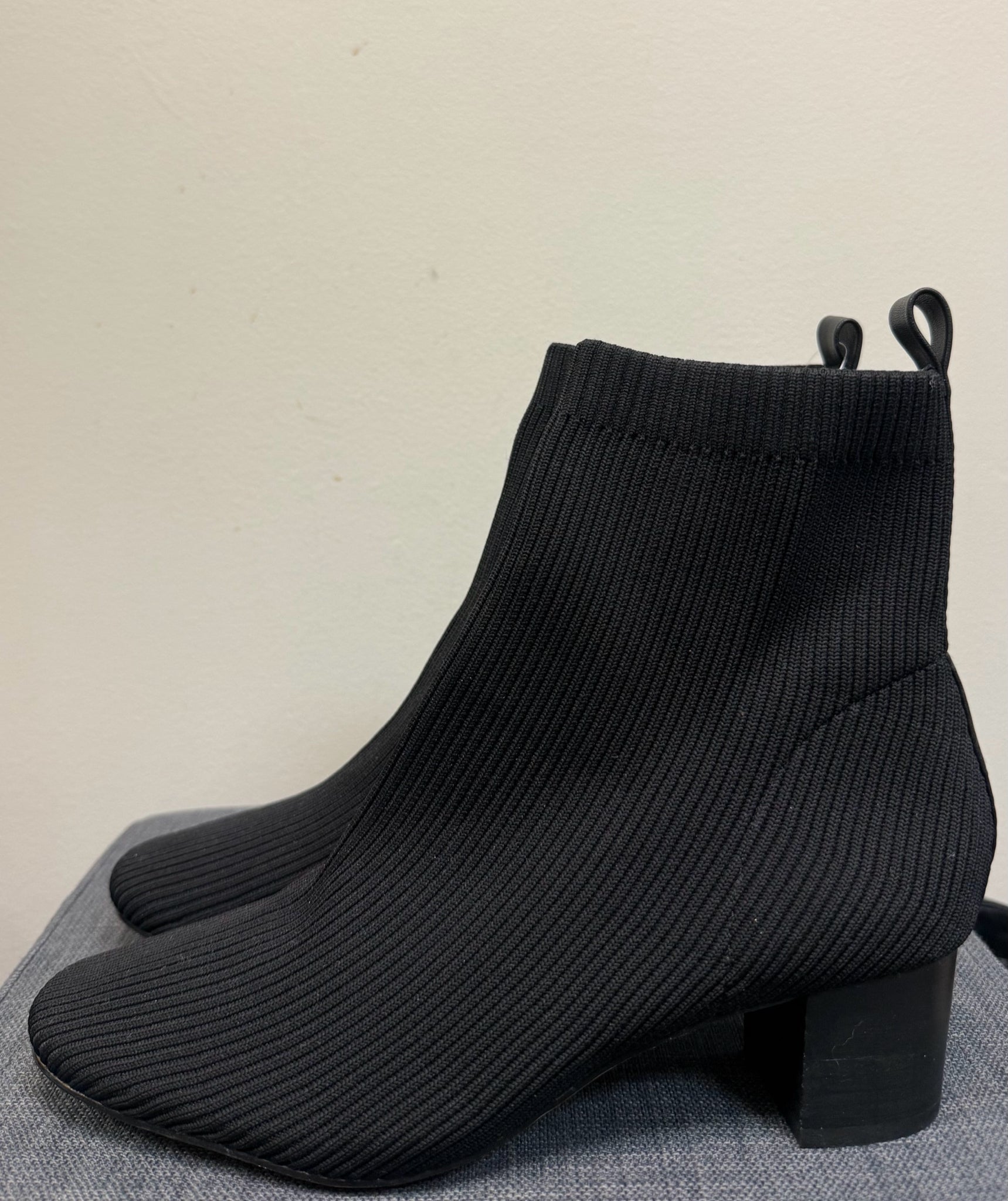 10 JOIE Black Boots