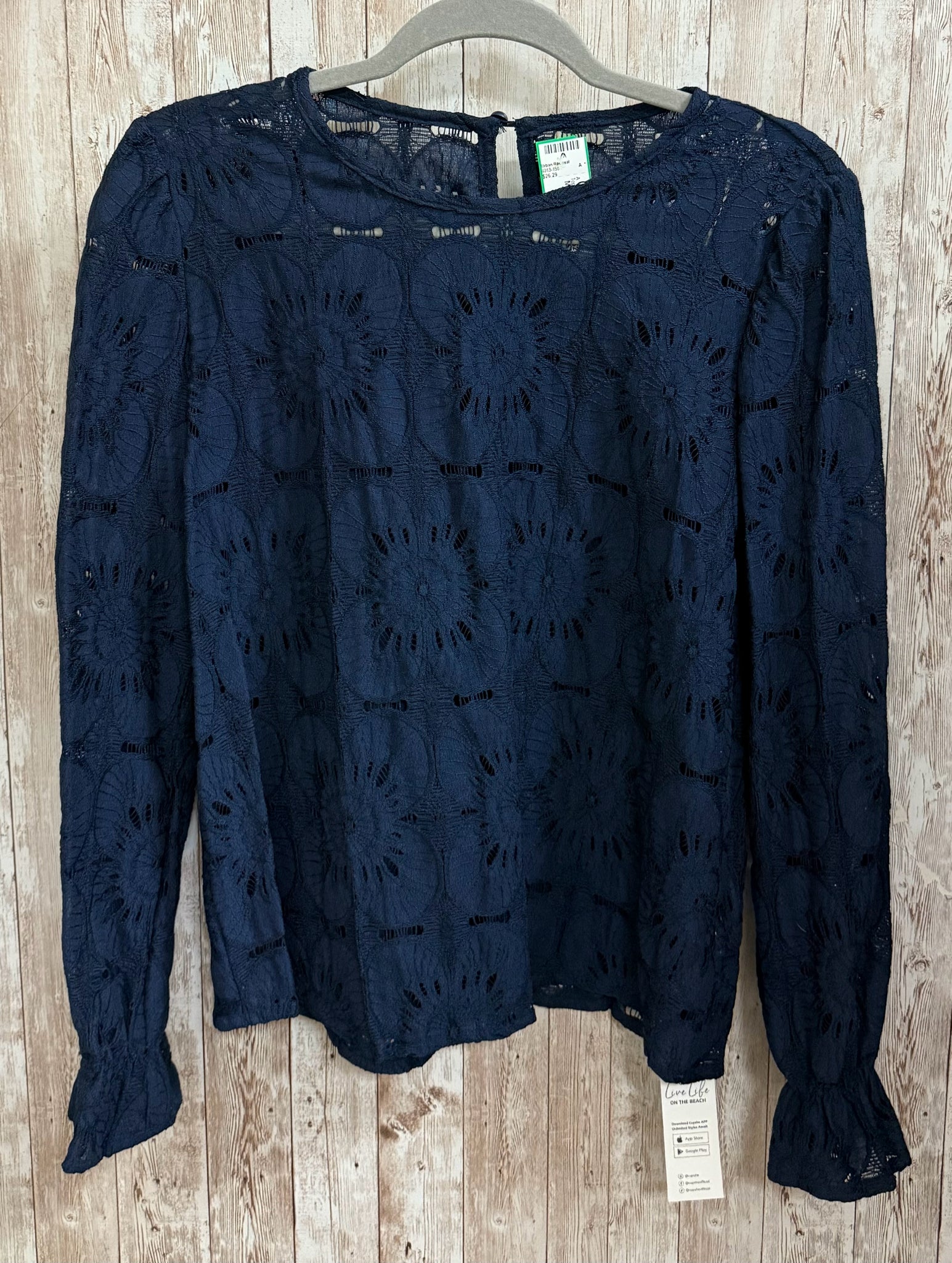 Size M CUPSHE Navy Top