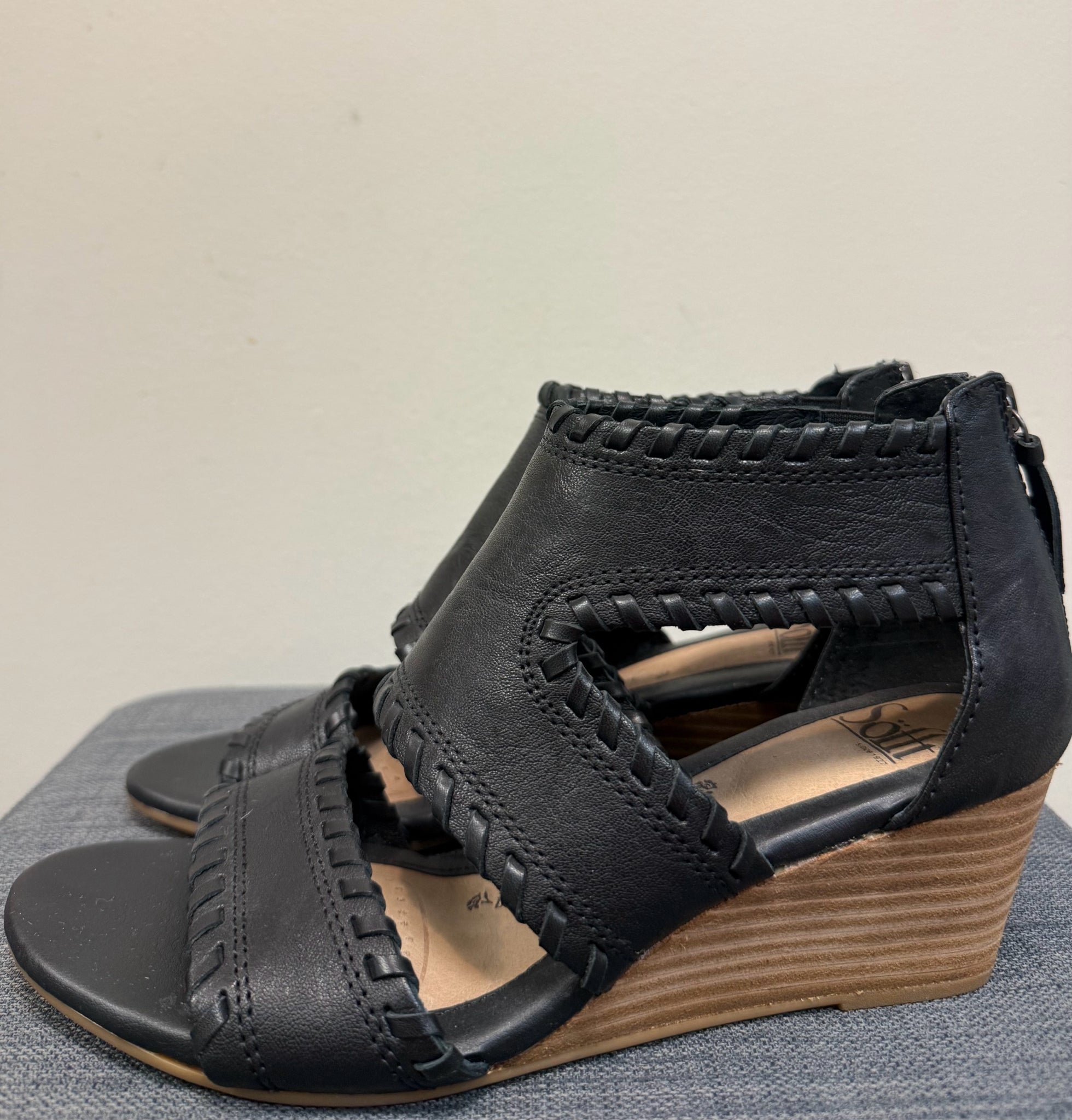 8.5 SOFFT Black Sandals