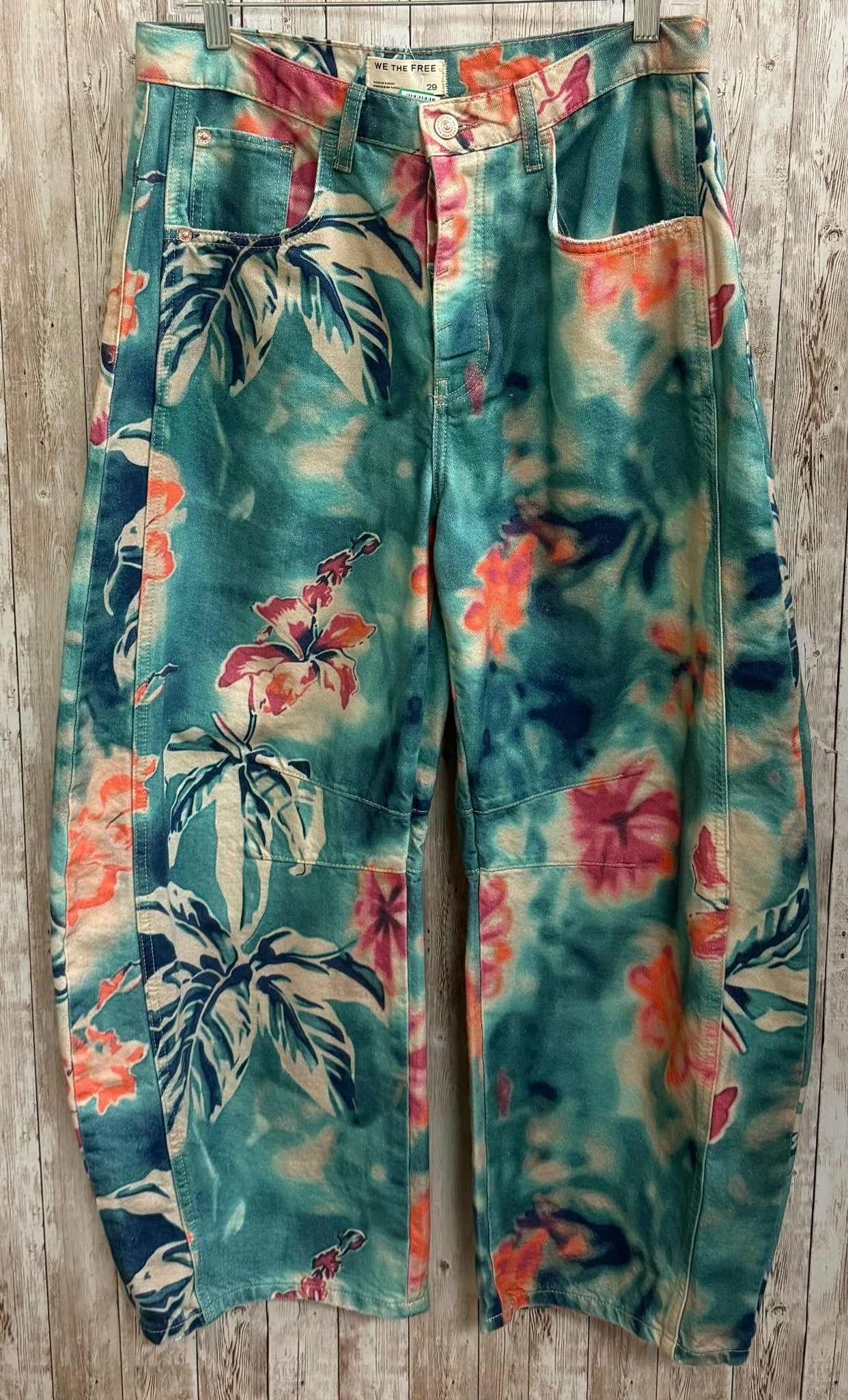 Size 8 WE THE FREE BLUE MULT FLORAL Jeans