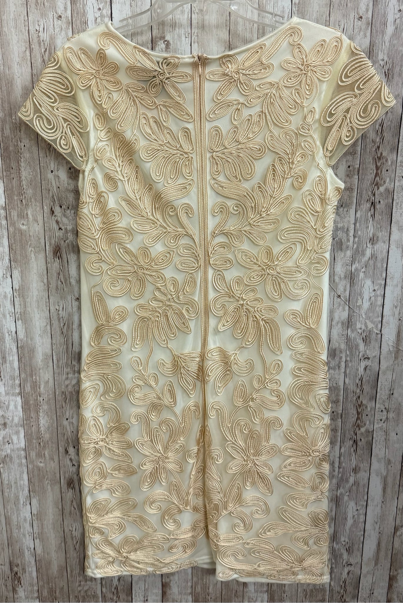 Size 6 CARTISE Beige Dress
