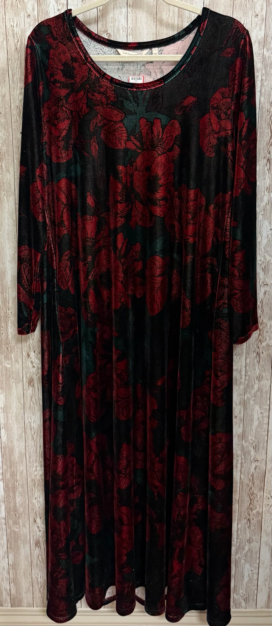 Size XL SOFT SURROUNDINGS BLACK AND RED FLORAL Dress