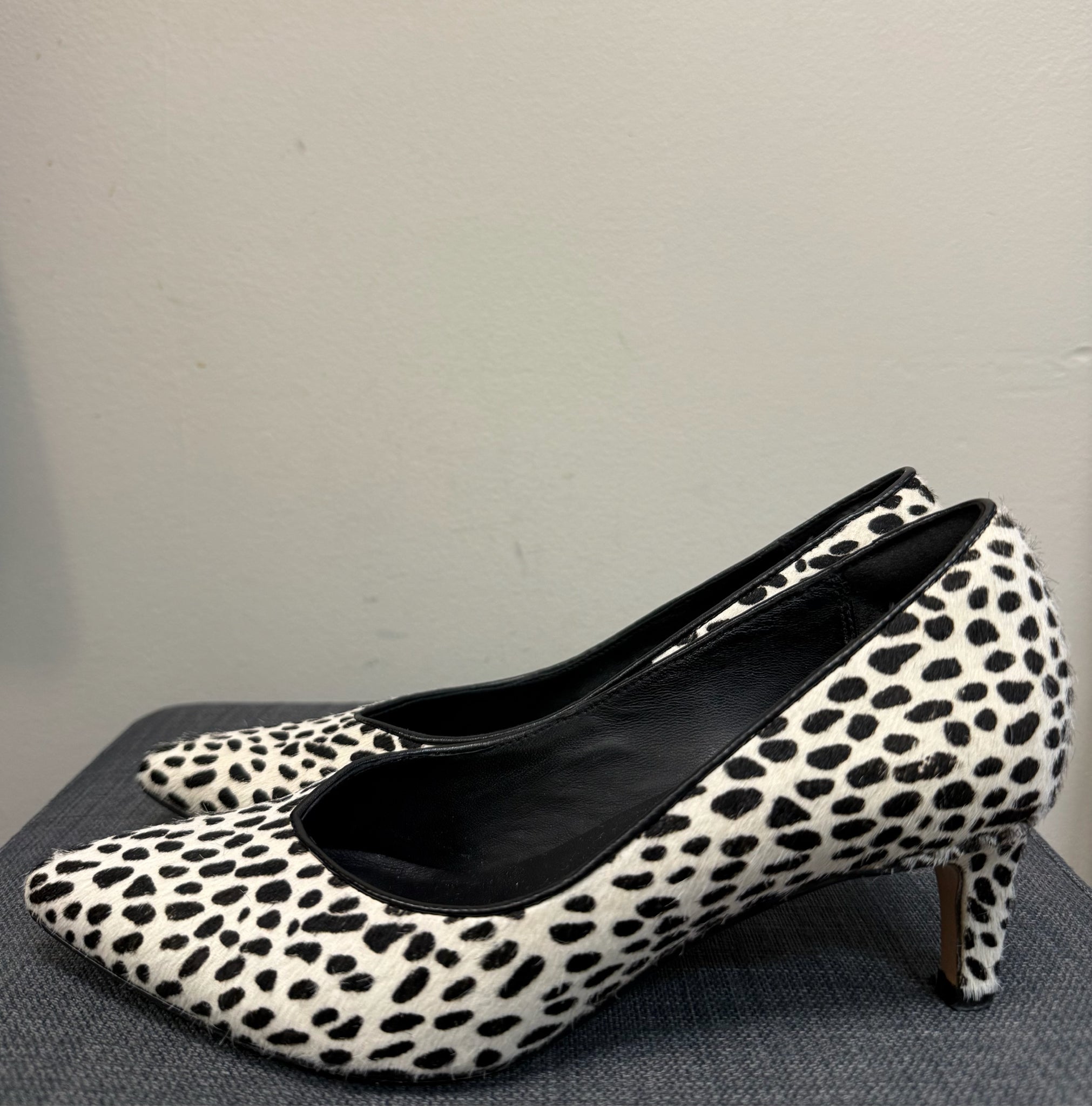 7.5 CLARKS Beige Print SHOES