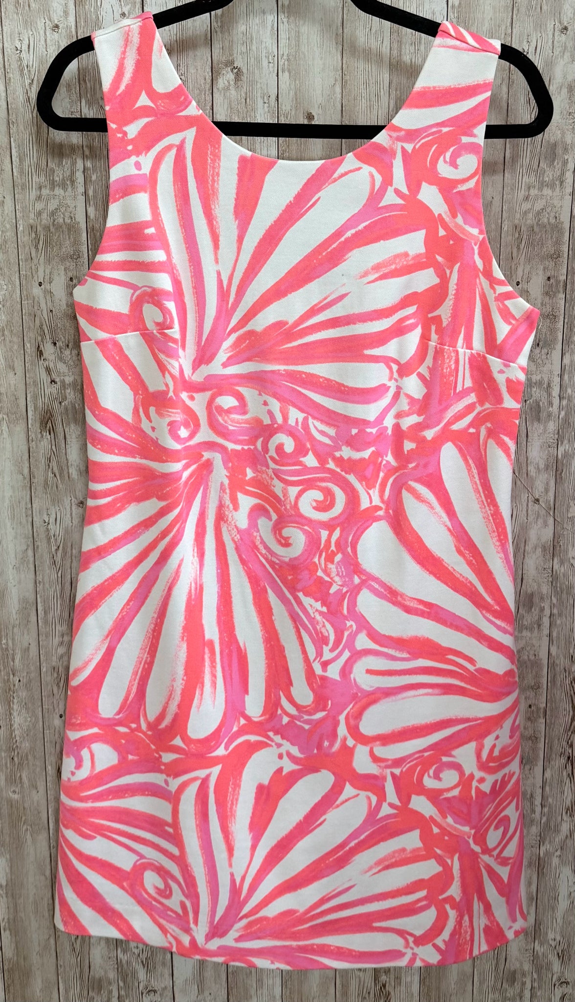 Size M LILLY PULITZER WHITE AND PINK PRINT Dress