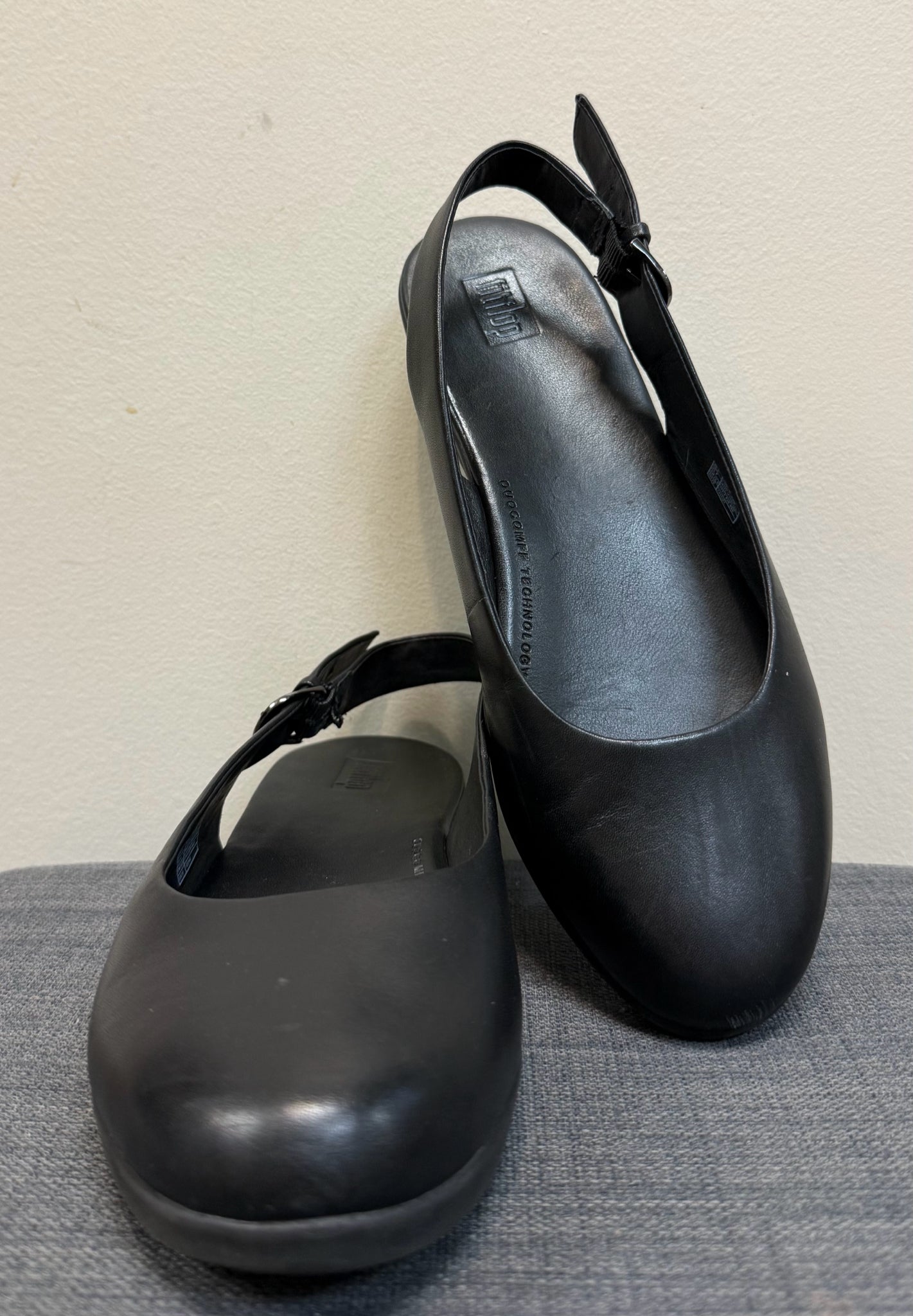 8 FITFLOP Black SHOES