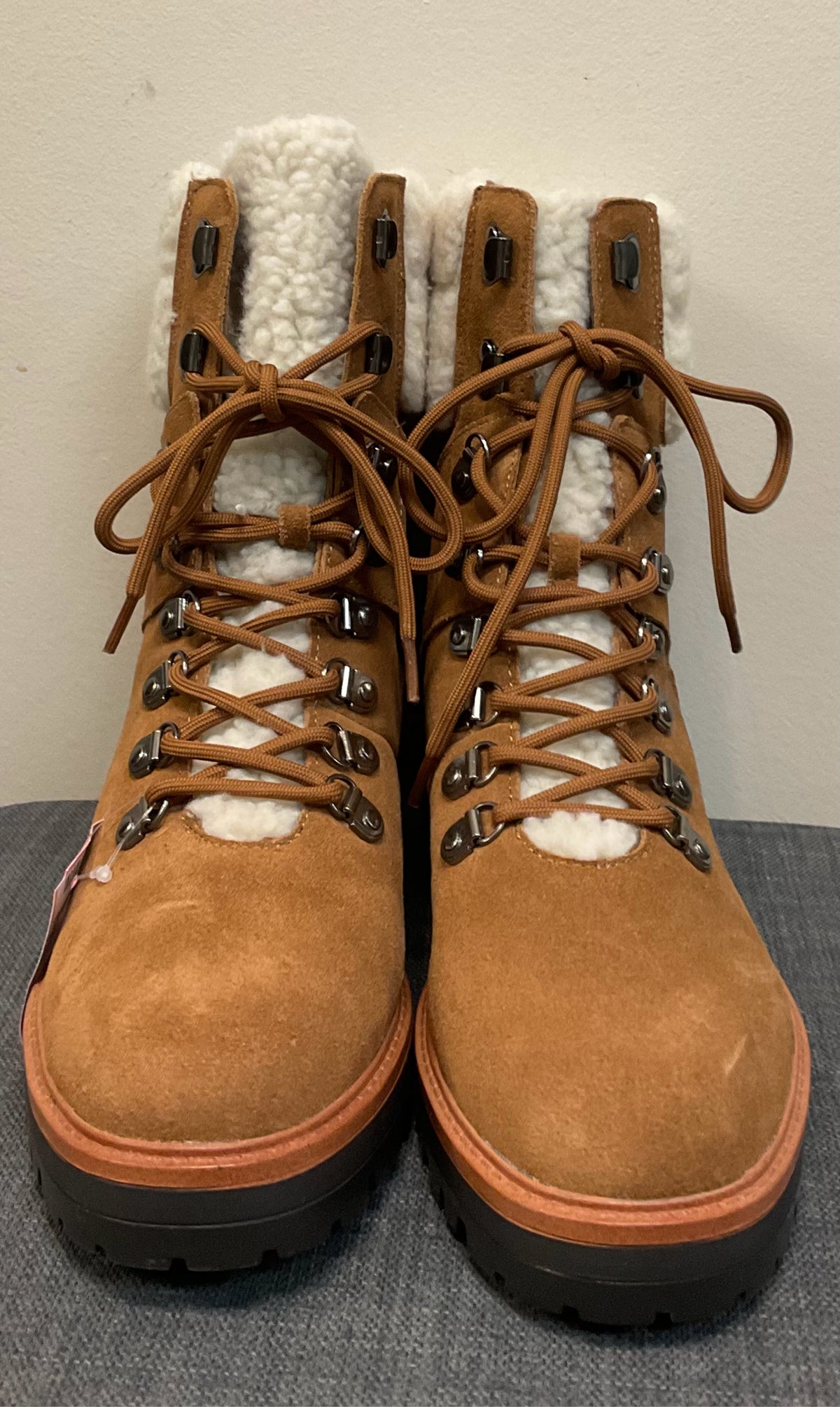 10 MARC FISHER COGNAC Boots