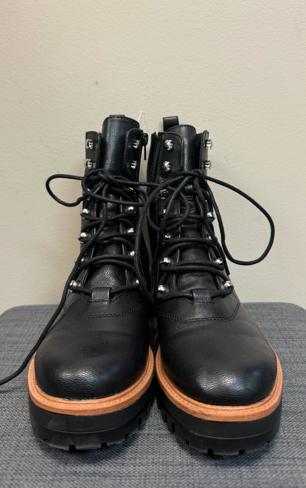 8.5 NINE WEST Black Boots