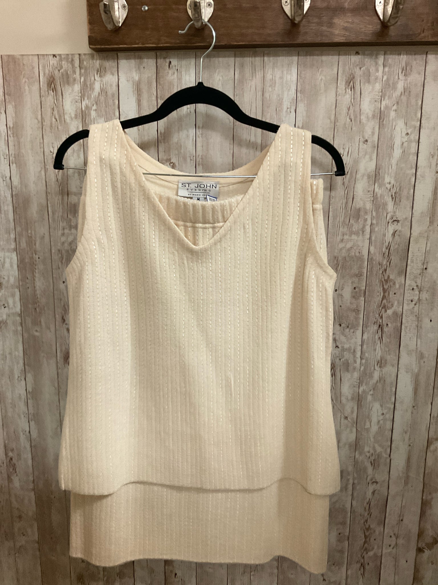 Size S/M ST. JOHN EVENINGS Cream 2 PC SET