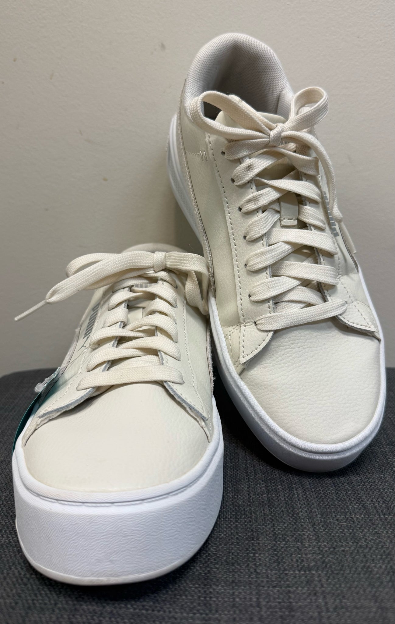 7.5 PUMA Cream SHOES