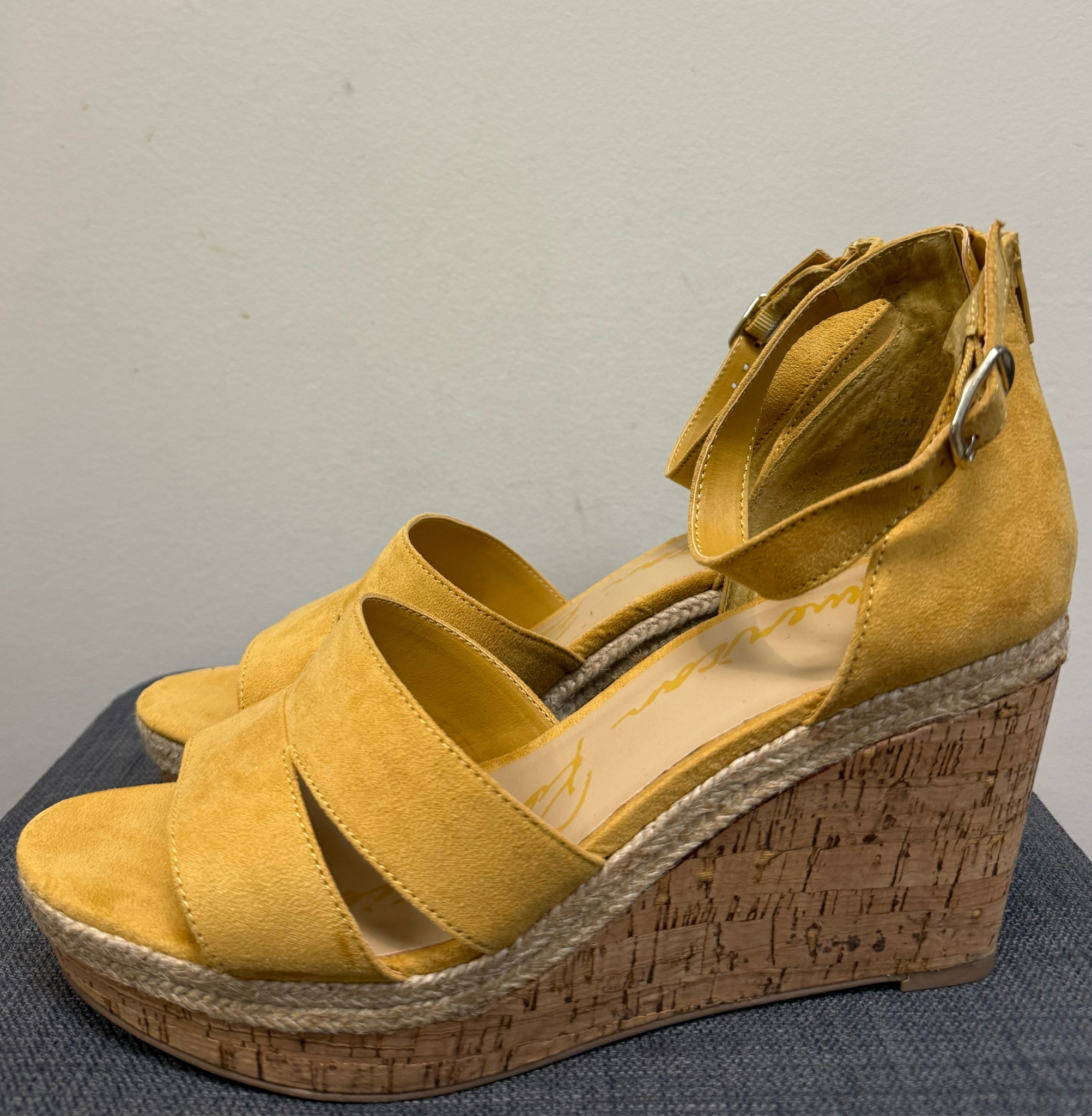 9.5 AMERICAN RAG Yellow Wedges