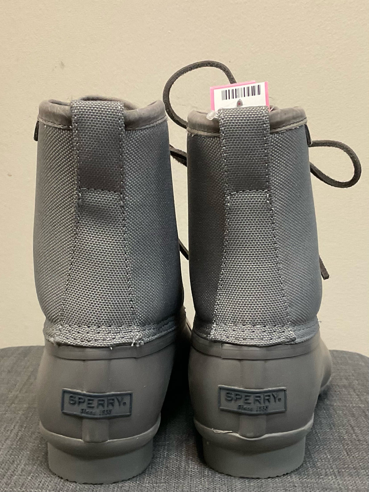 9.5 SPERRY GREY Boots