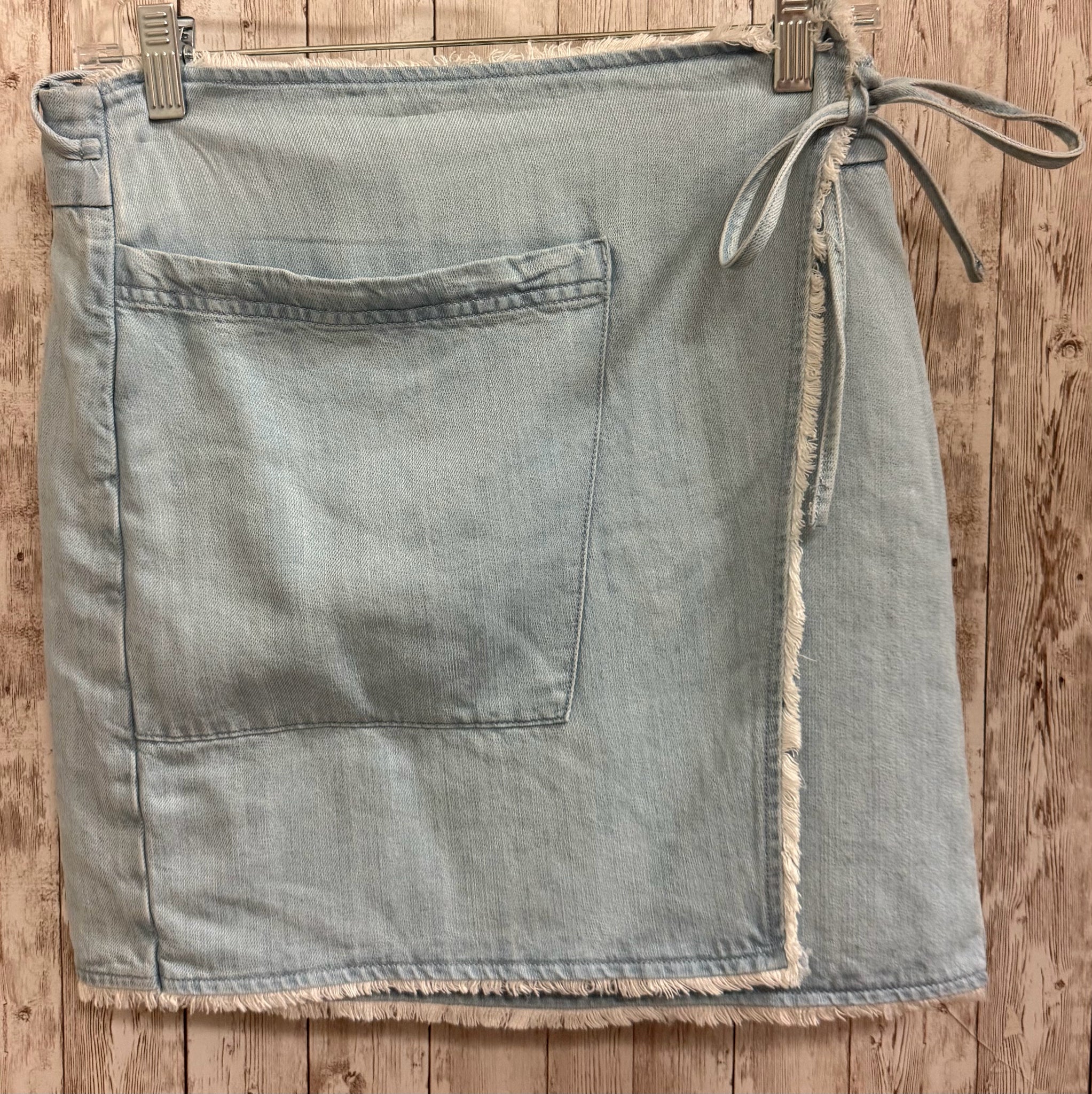Size M SPLENDID Blue Skirt