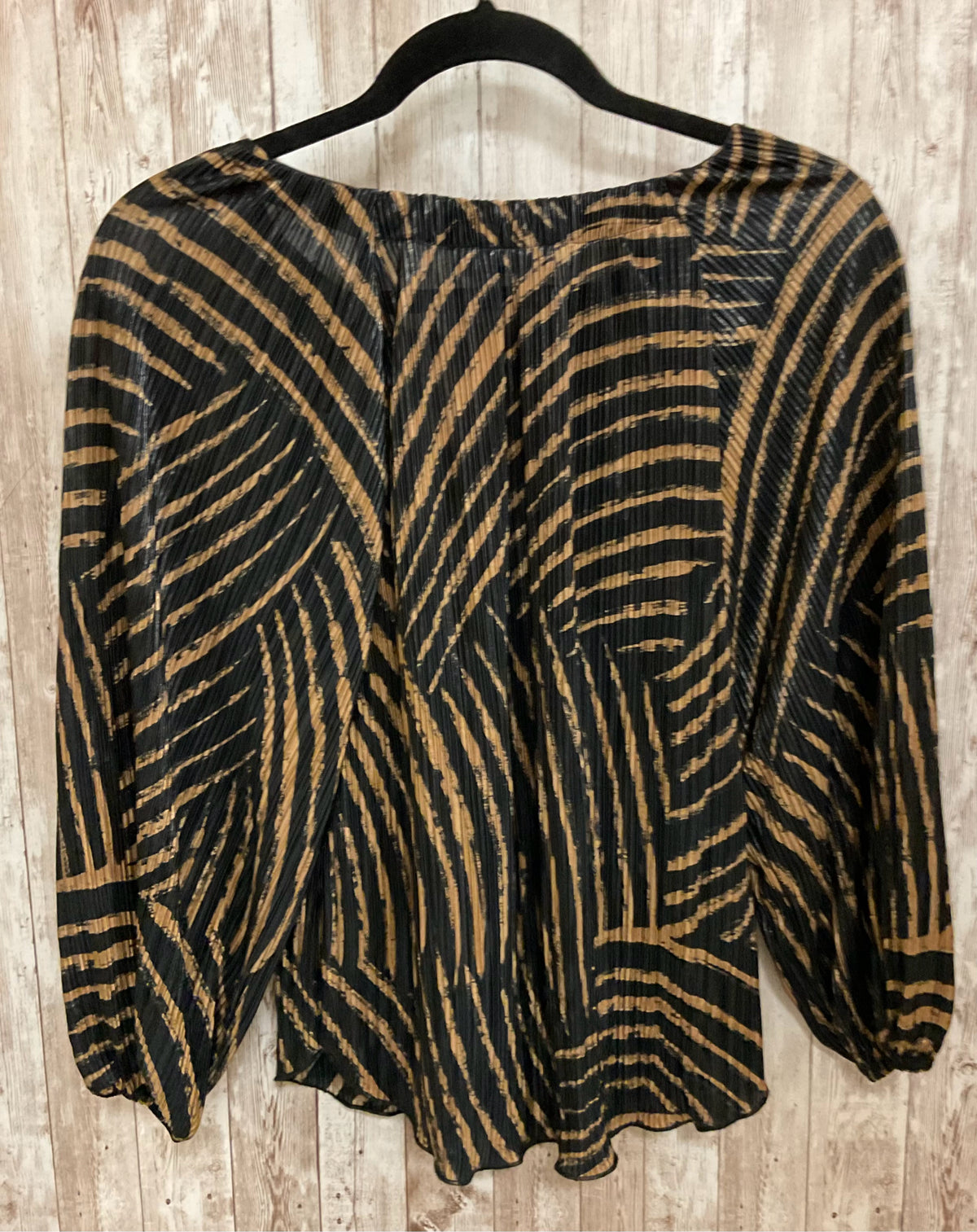Size S CHICO'S BLACK AND BROWN Top