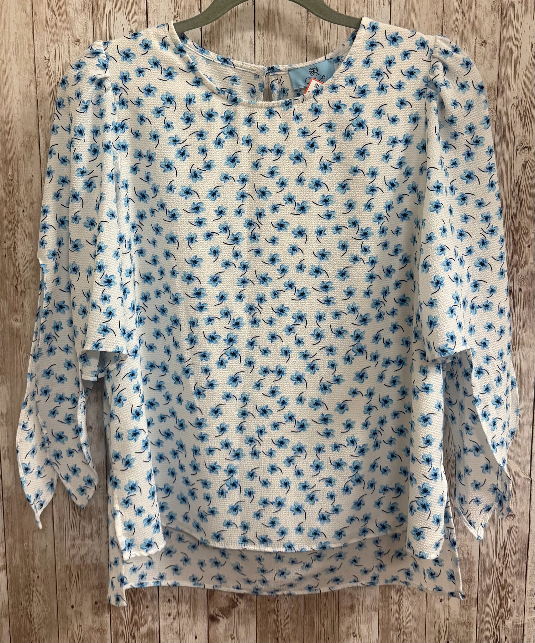 Size M CECE WHITE AND BLUE Top