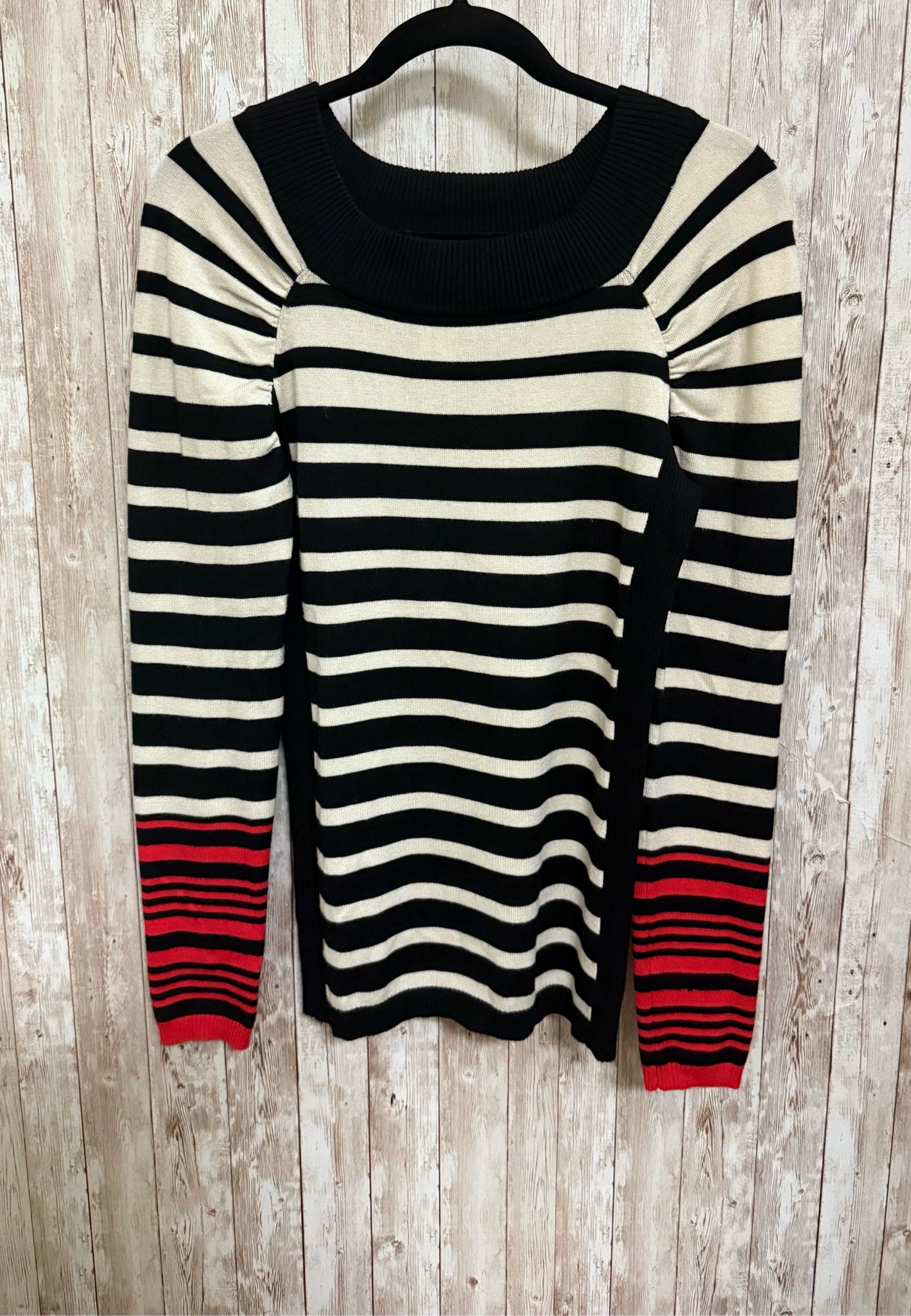 ONE A Size S BLACK AND BEIGE Sweater