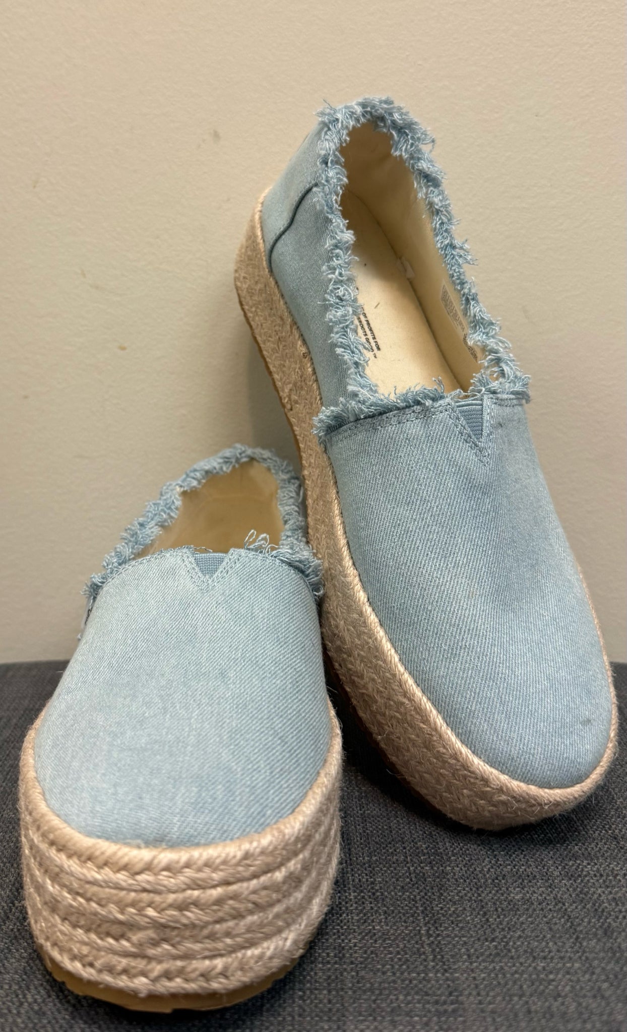 8.5 TOMS Light Blue SHOES