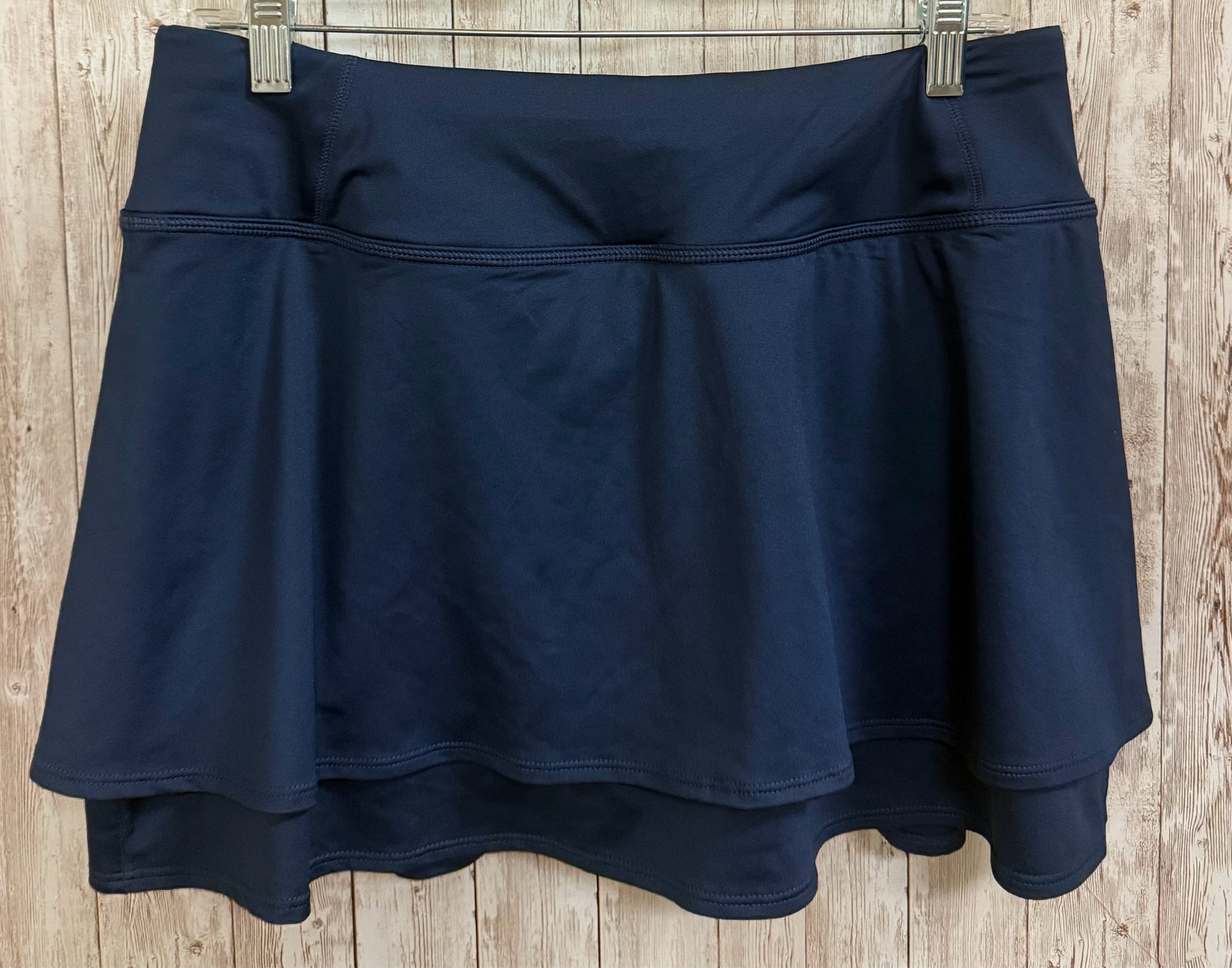 Size M ATHLETA Navy skort